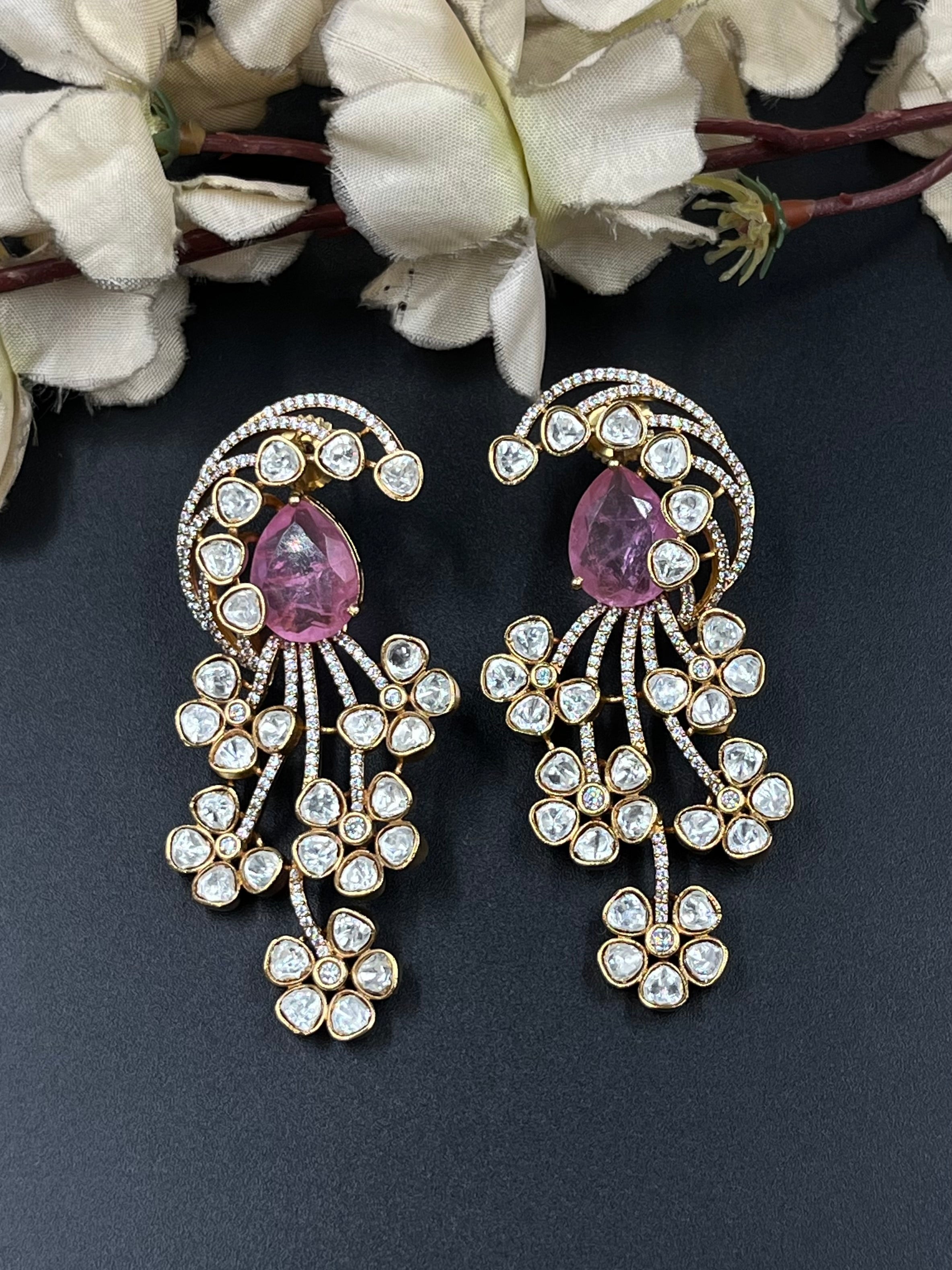 INAYA EARRINGS