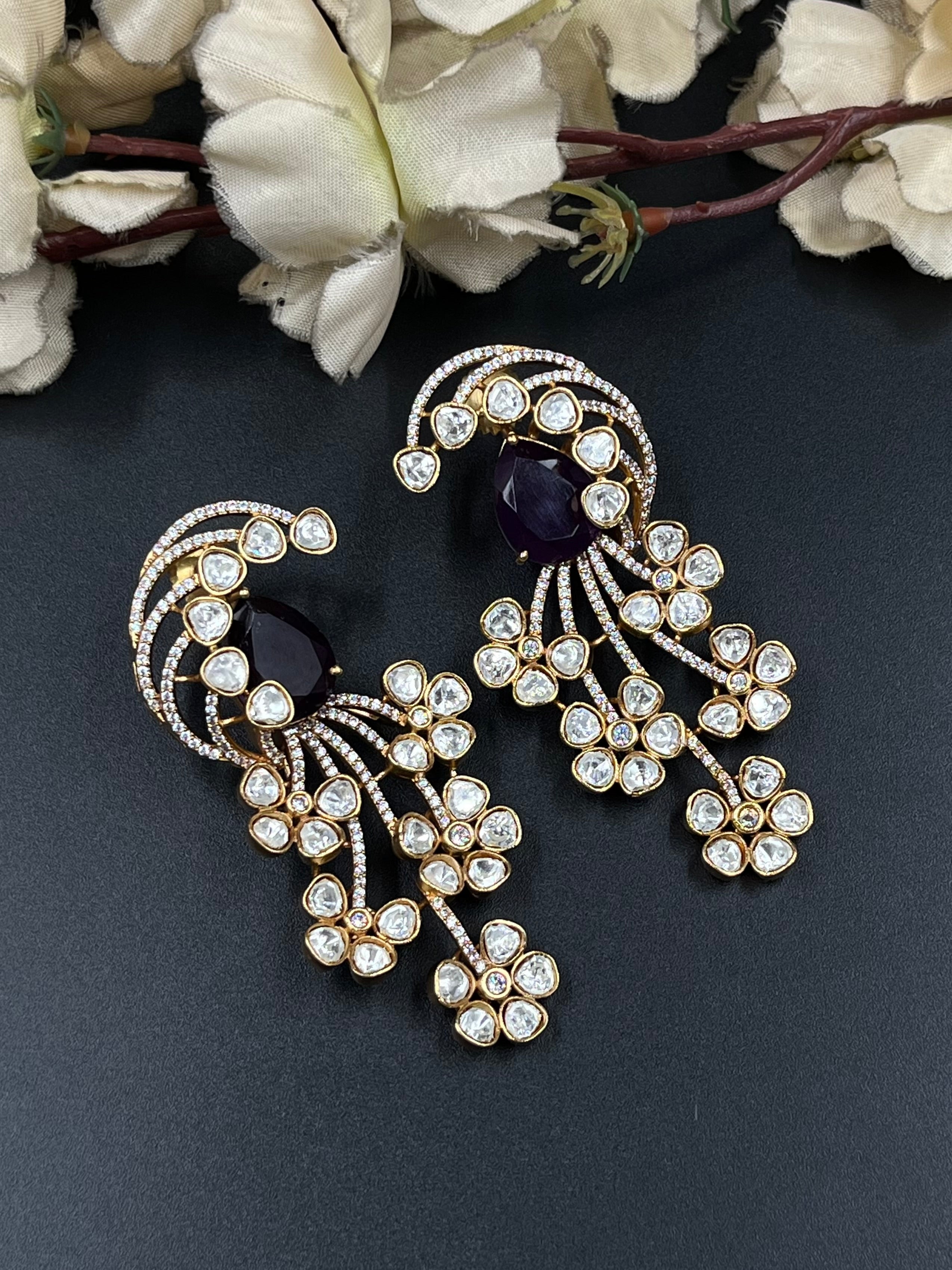 INAYA EARRINGS