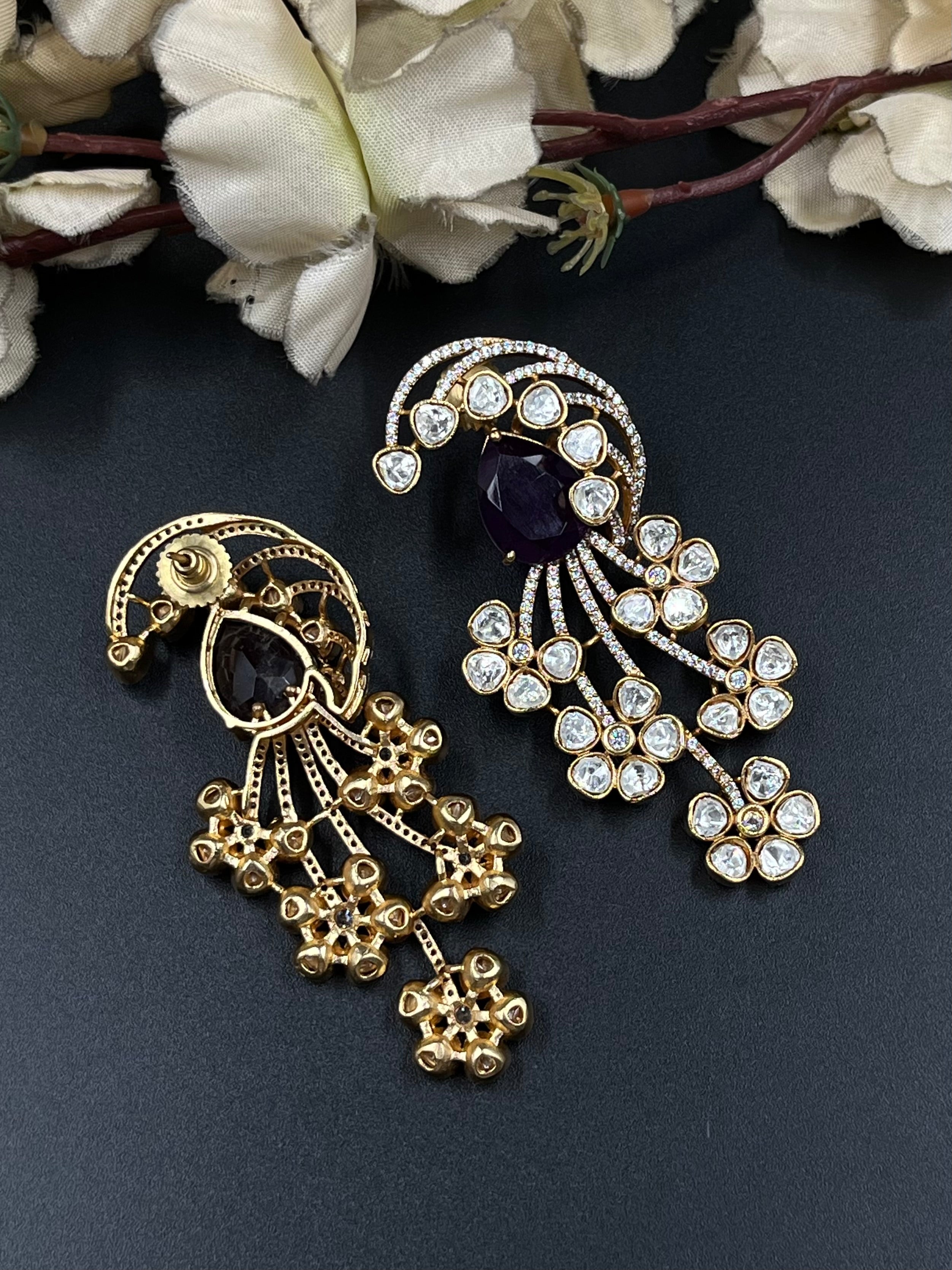 INAYA EARRINGS
