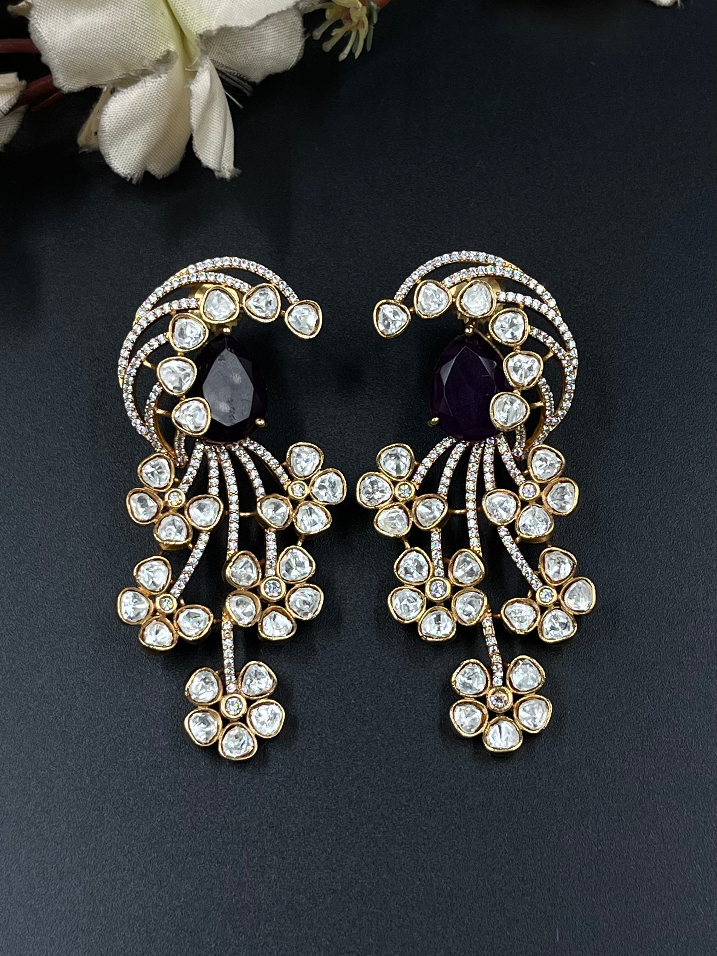 INAYA EARRINGS