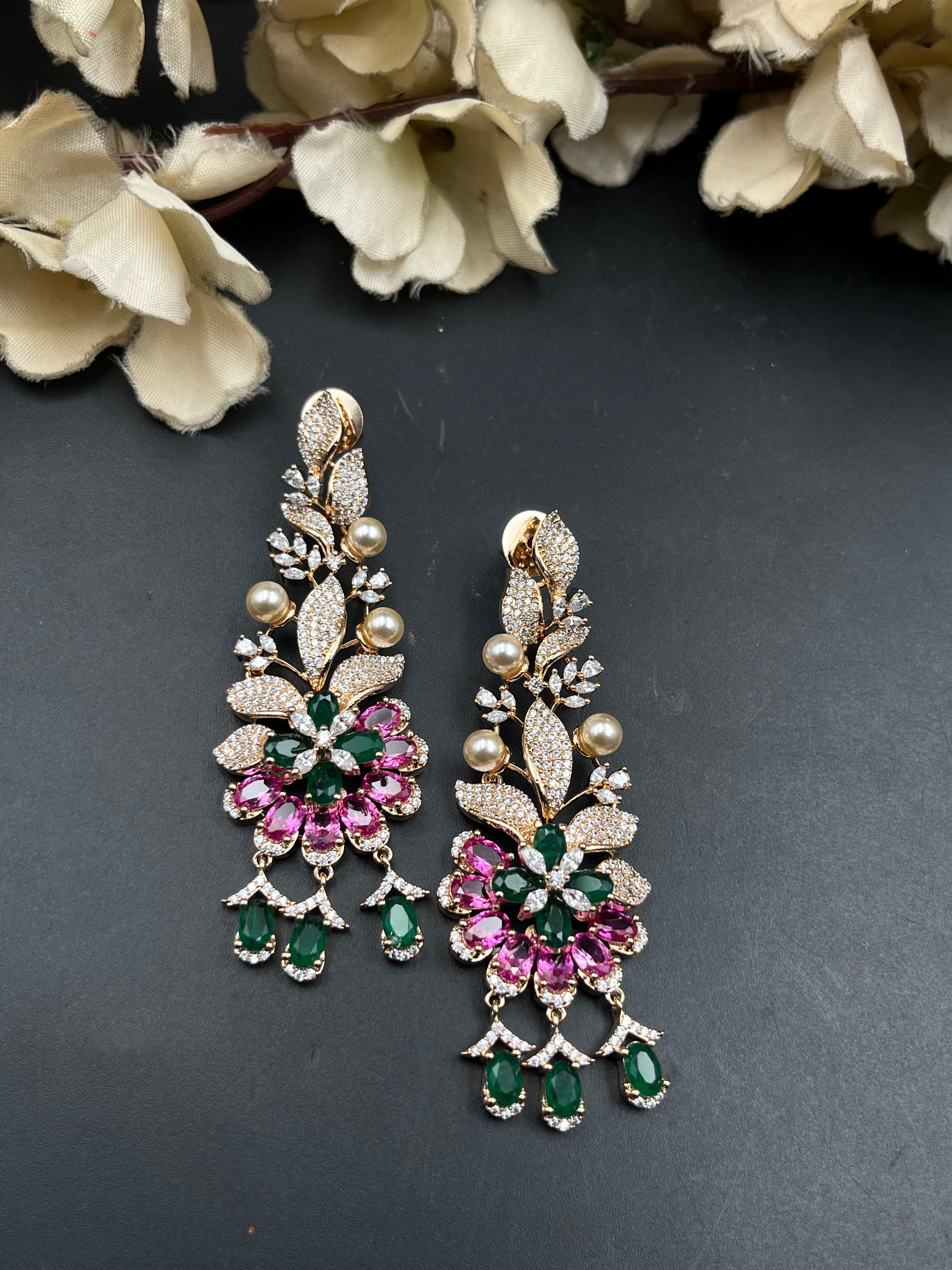 FIYA  EARRING