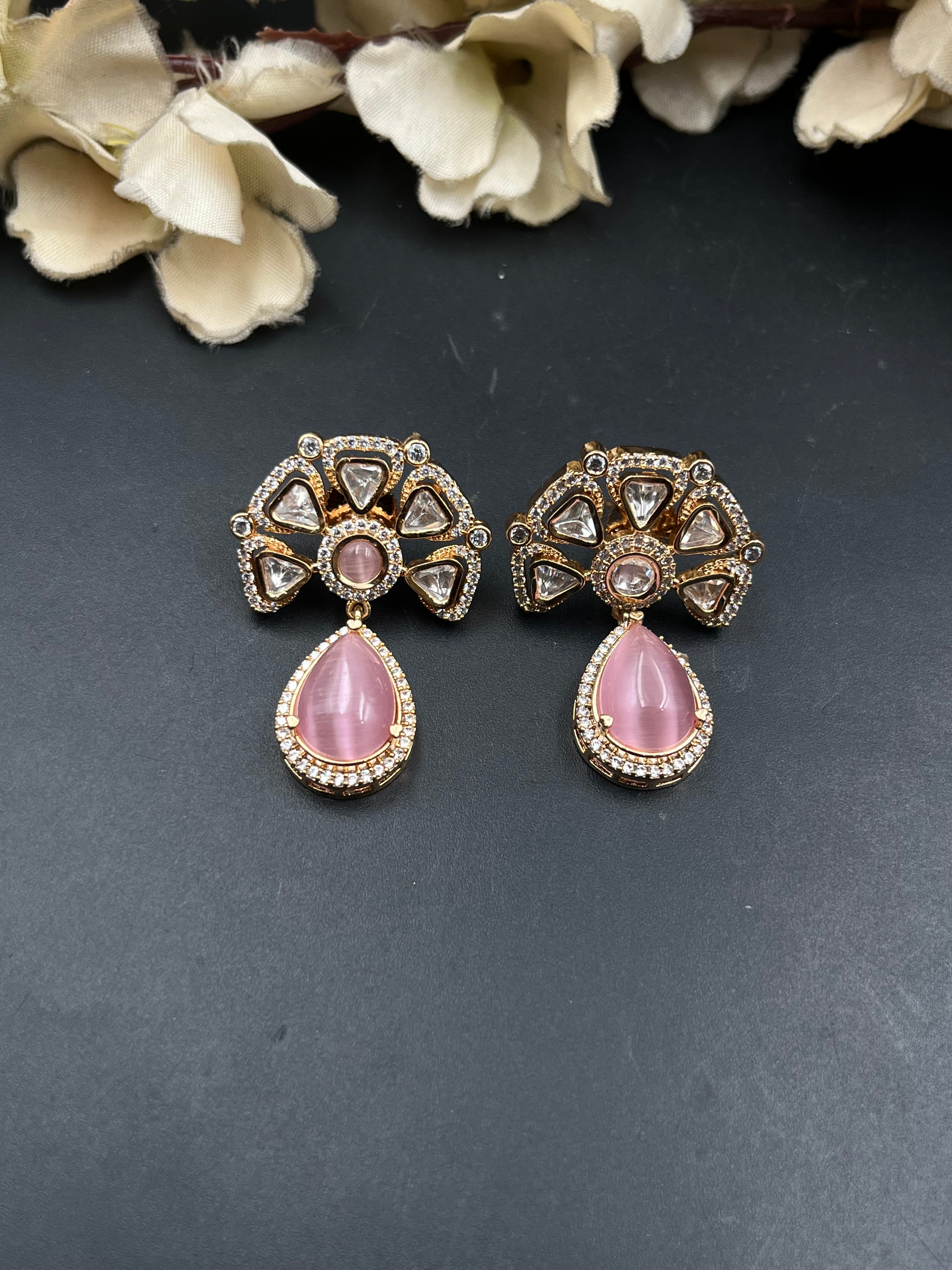 SIU EARRING