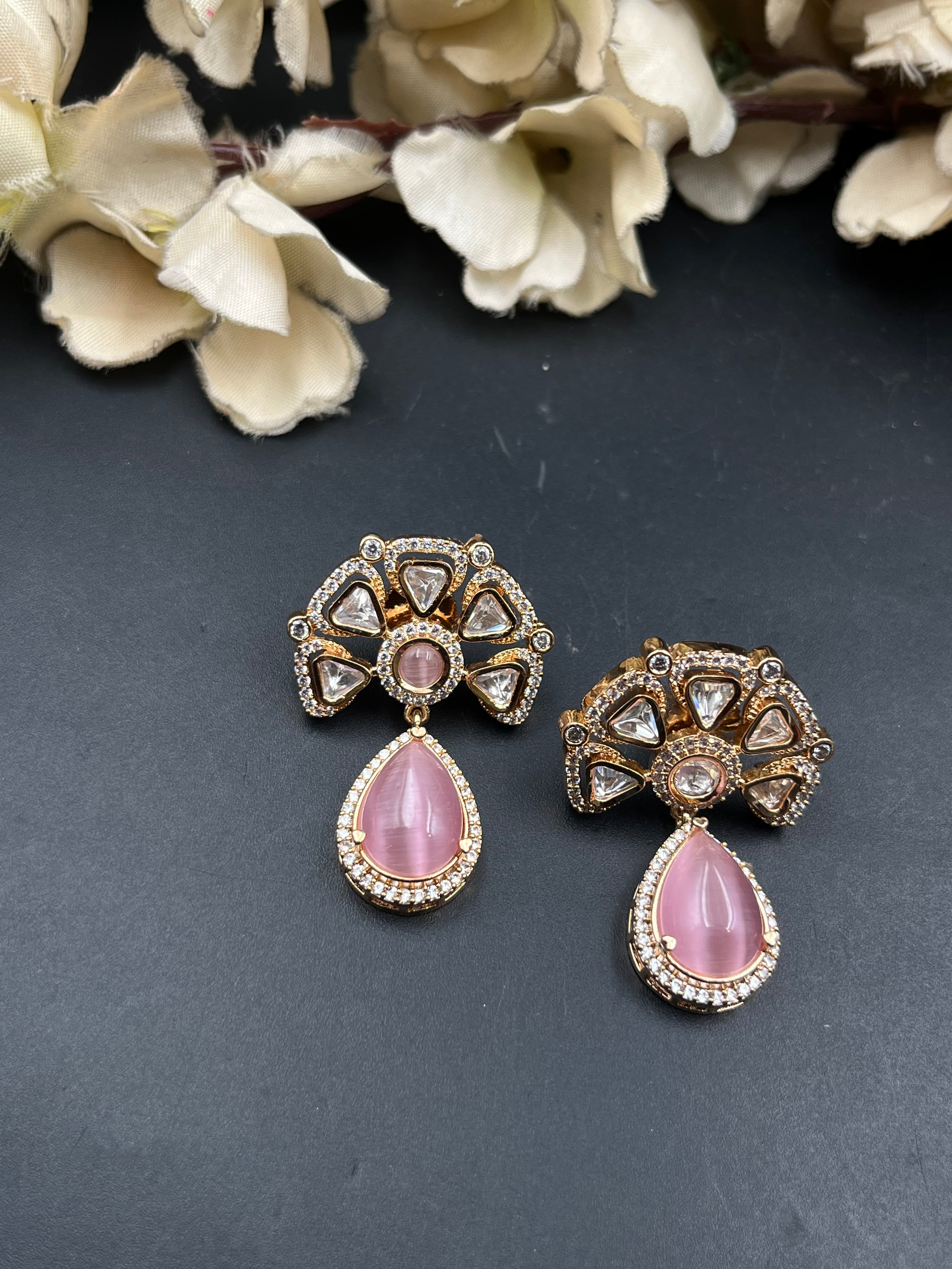SIU EARRING