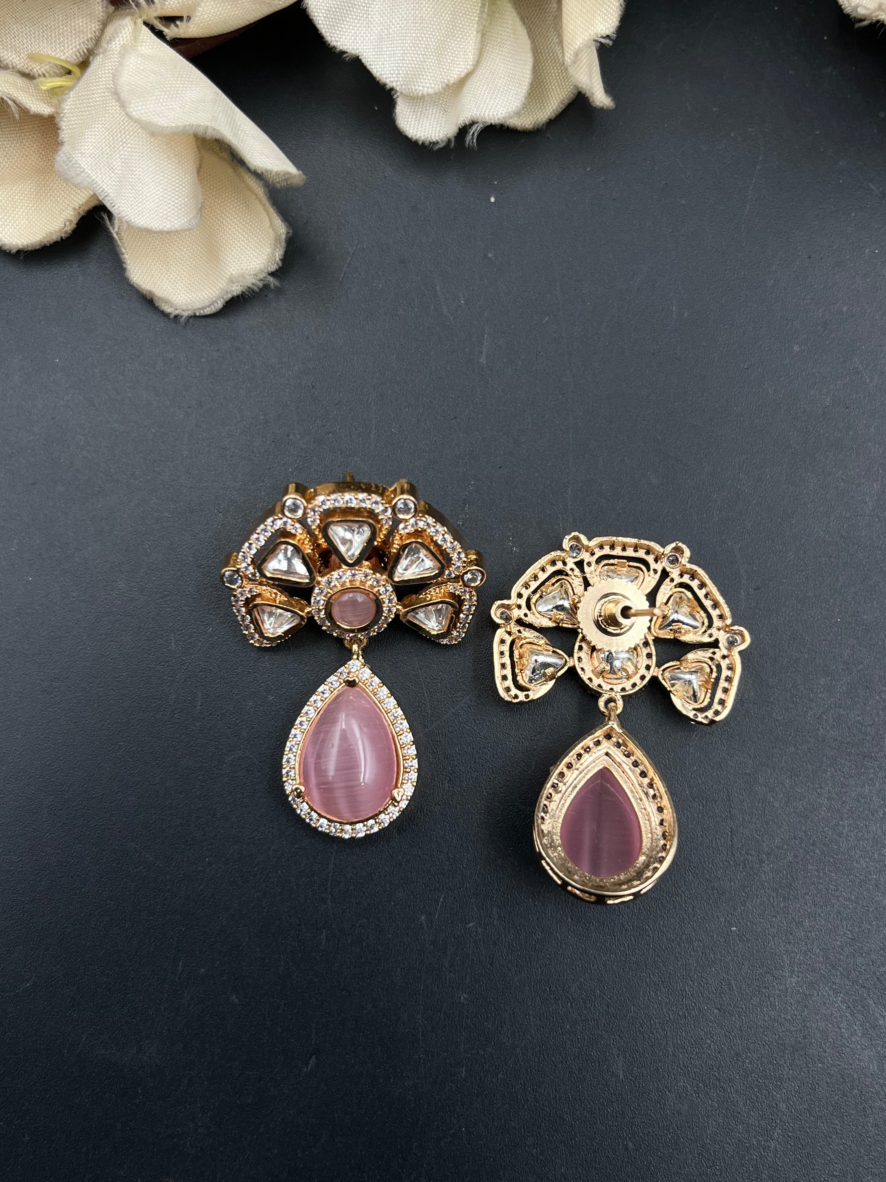 SIU EARRING