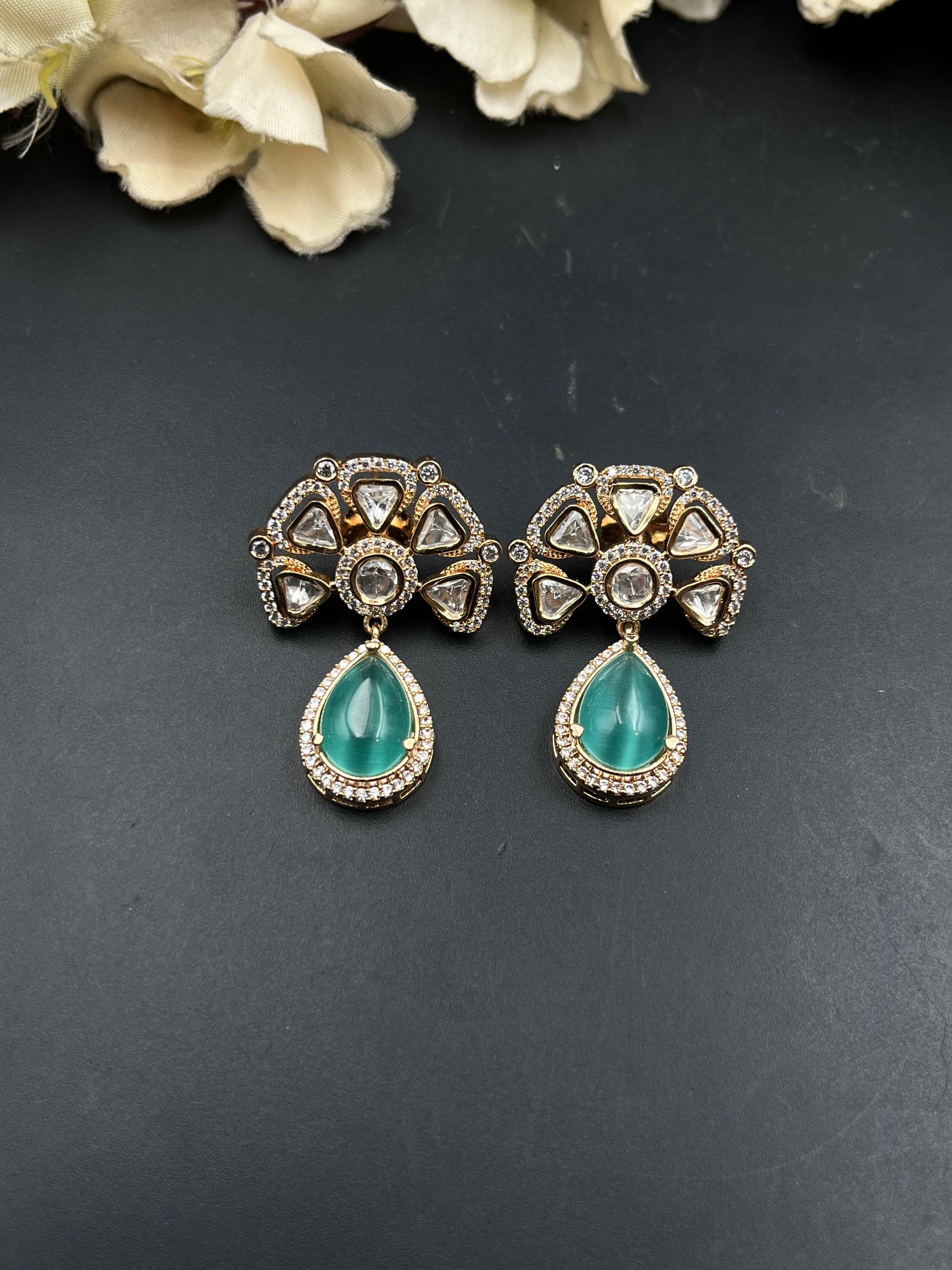 SIU EARRING