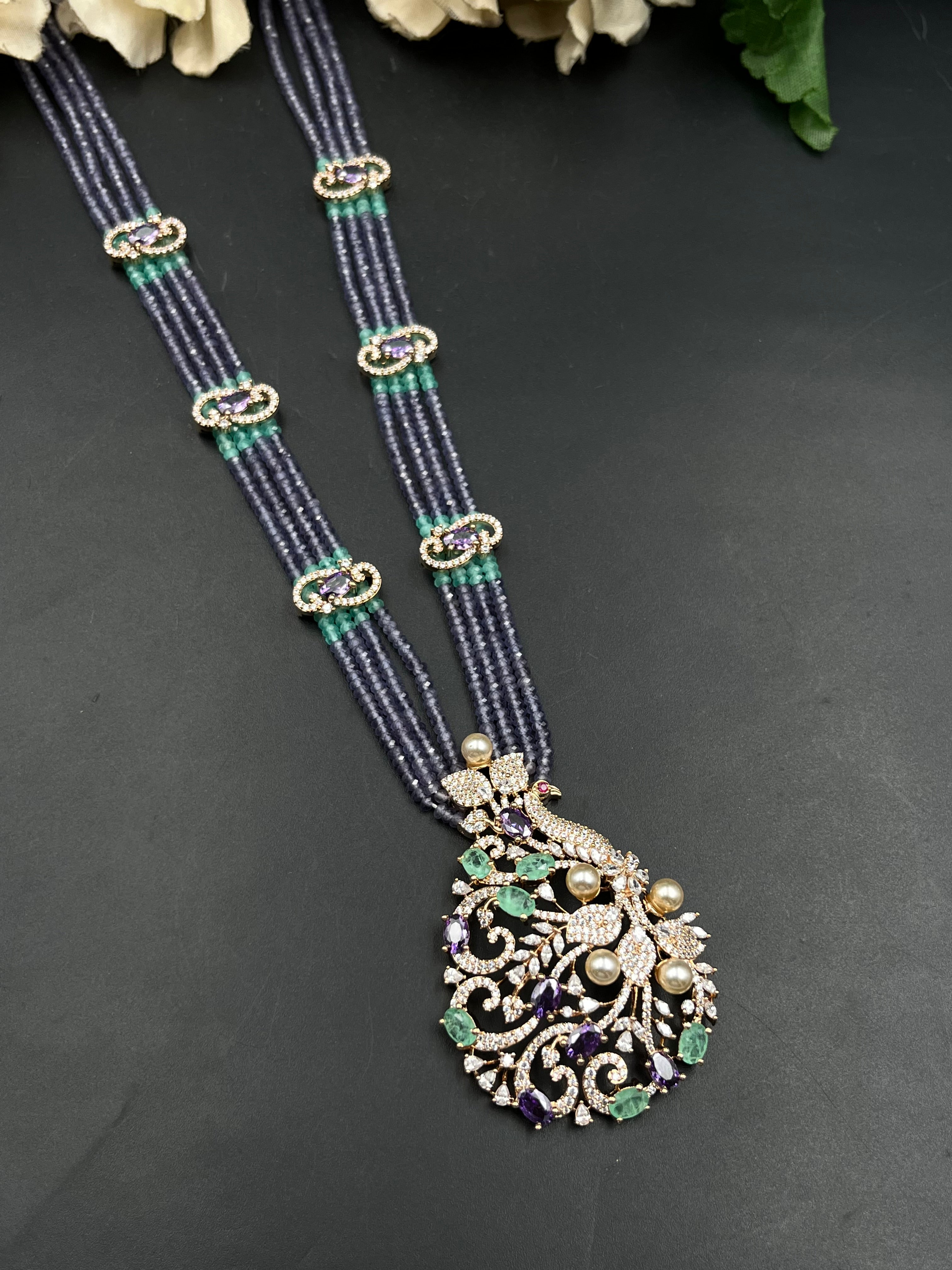 BAWNA NECKLACE