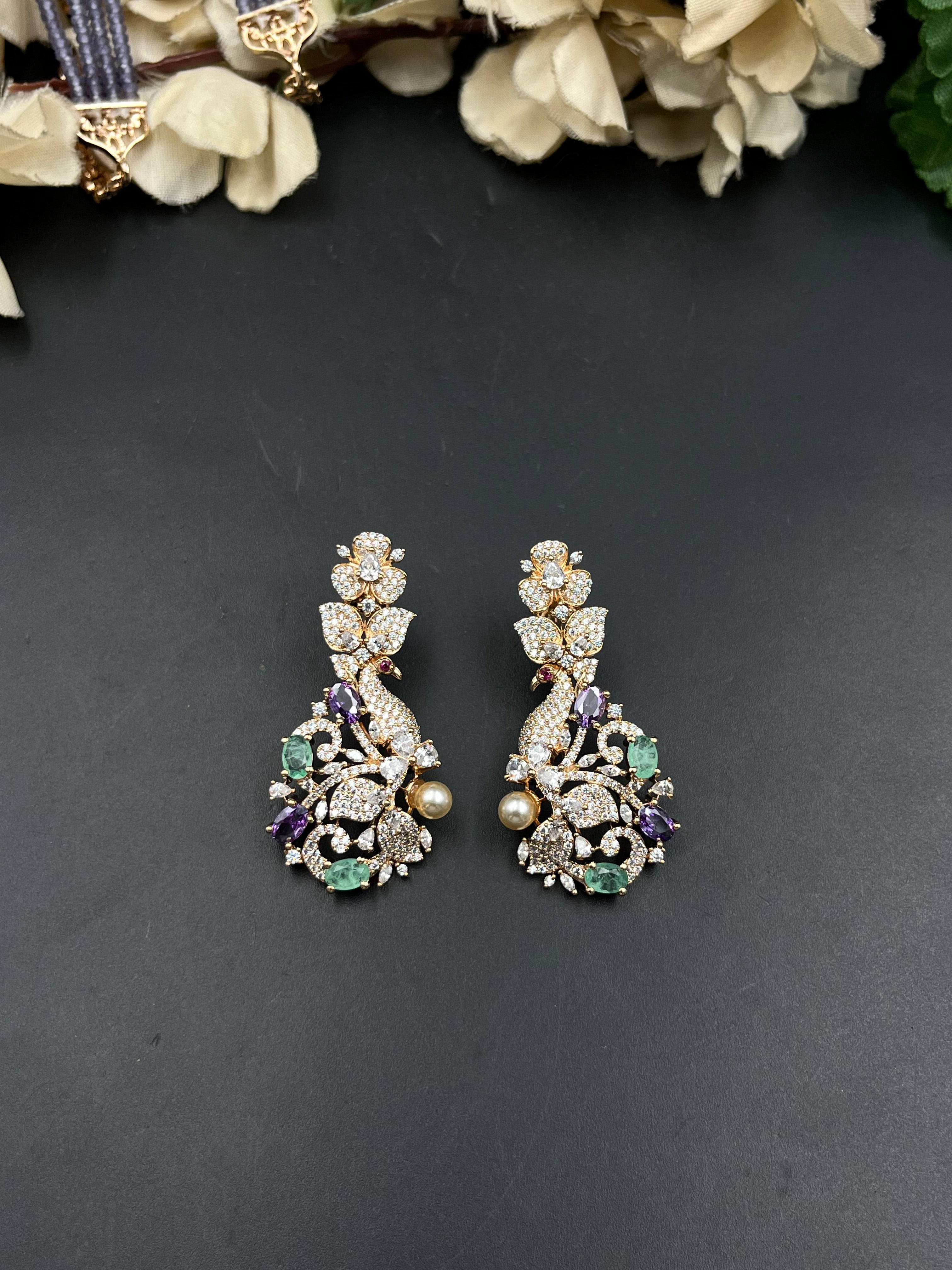 BAWNA NECKLACE