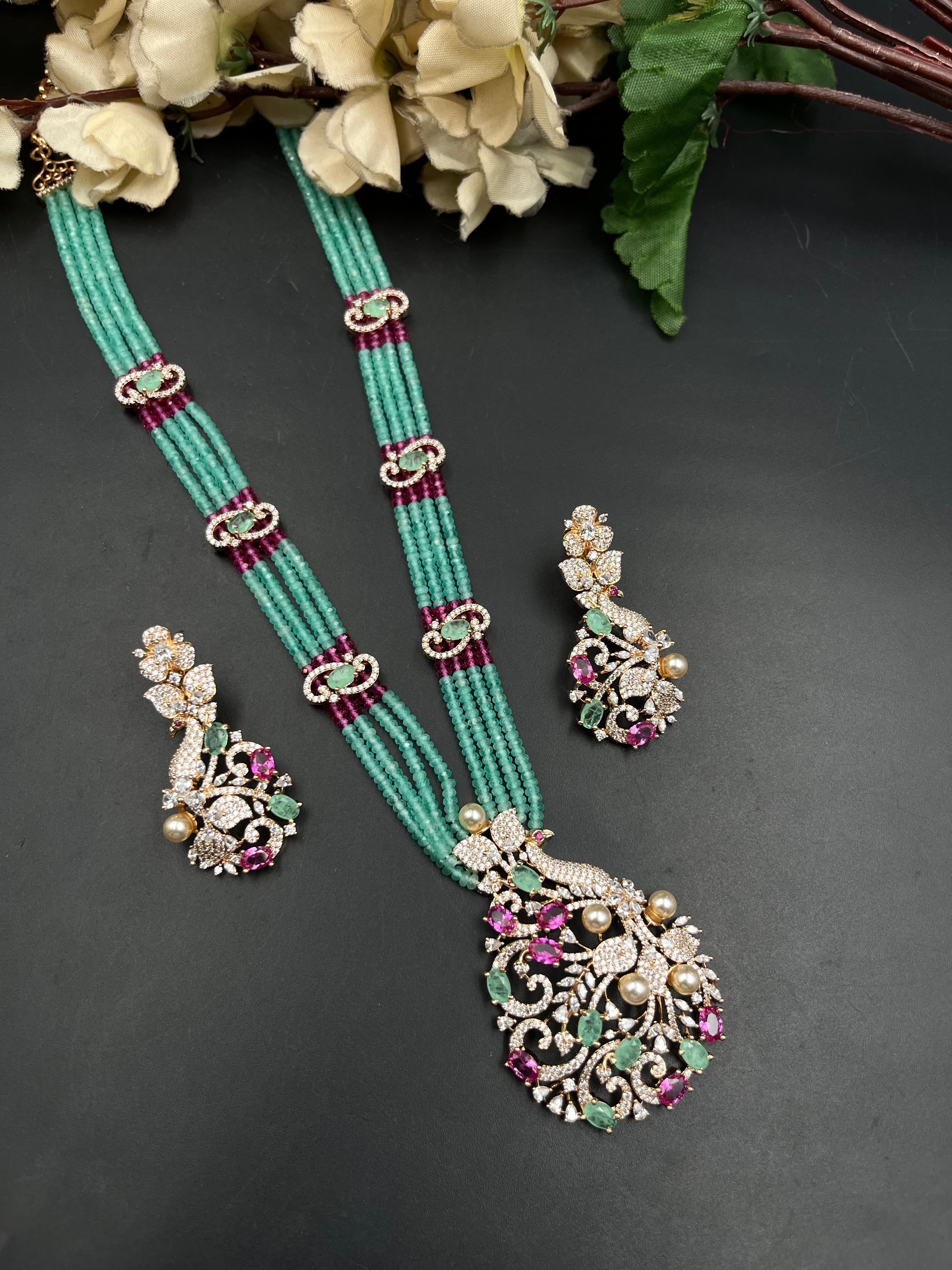 BAWNA NECKLACE