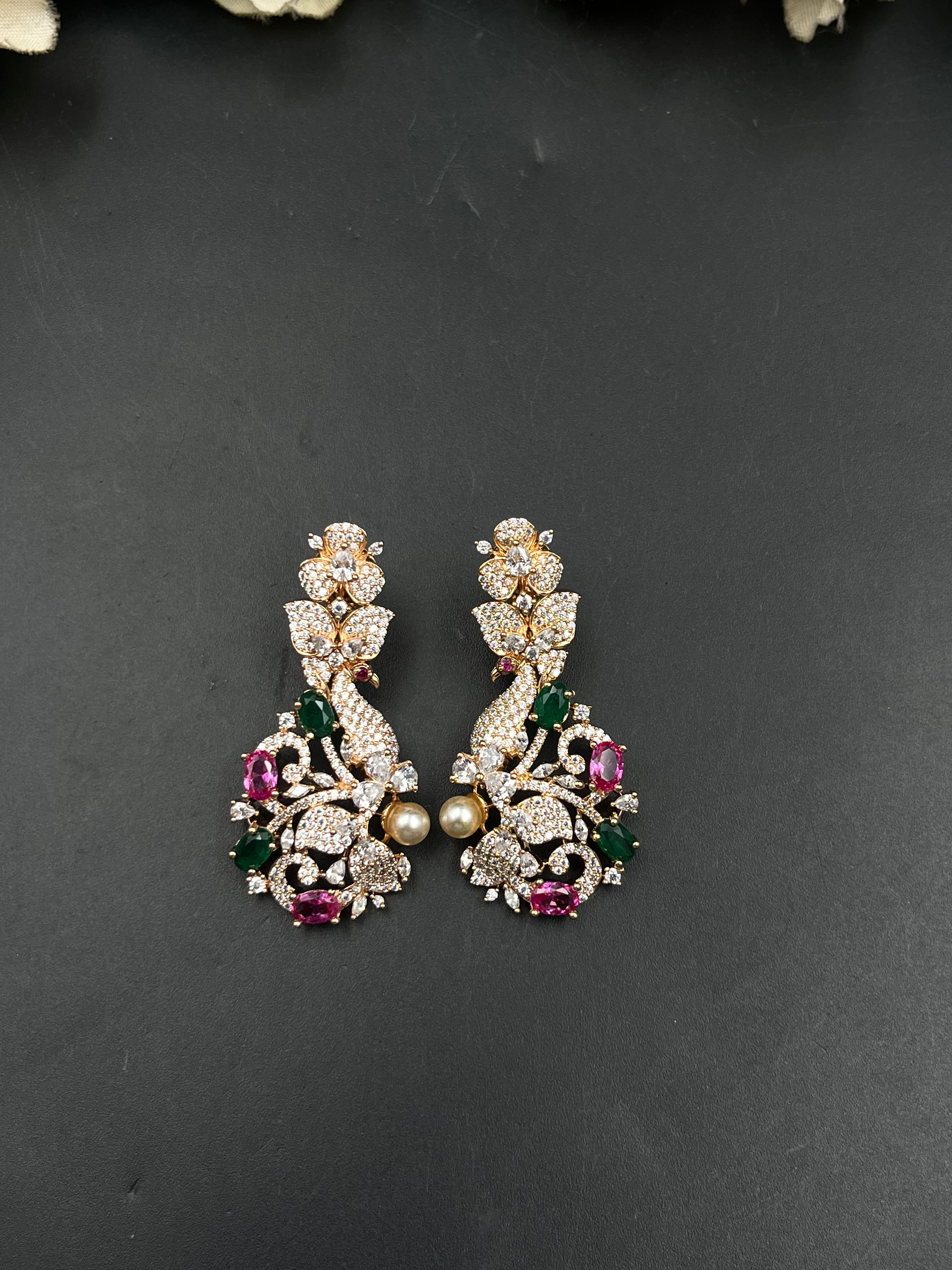 BAWNA NECKLACE