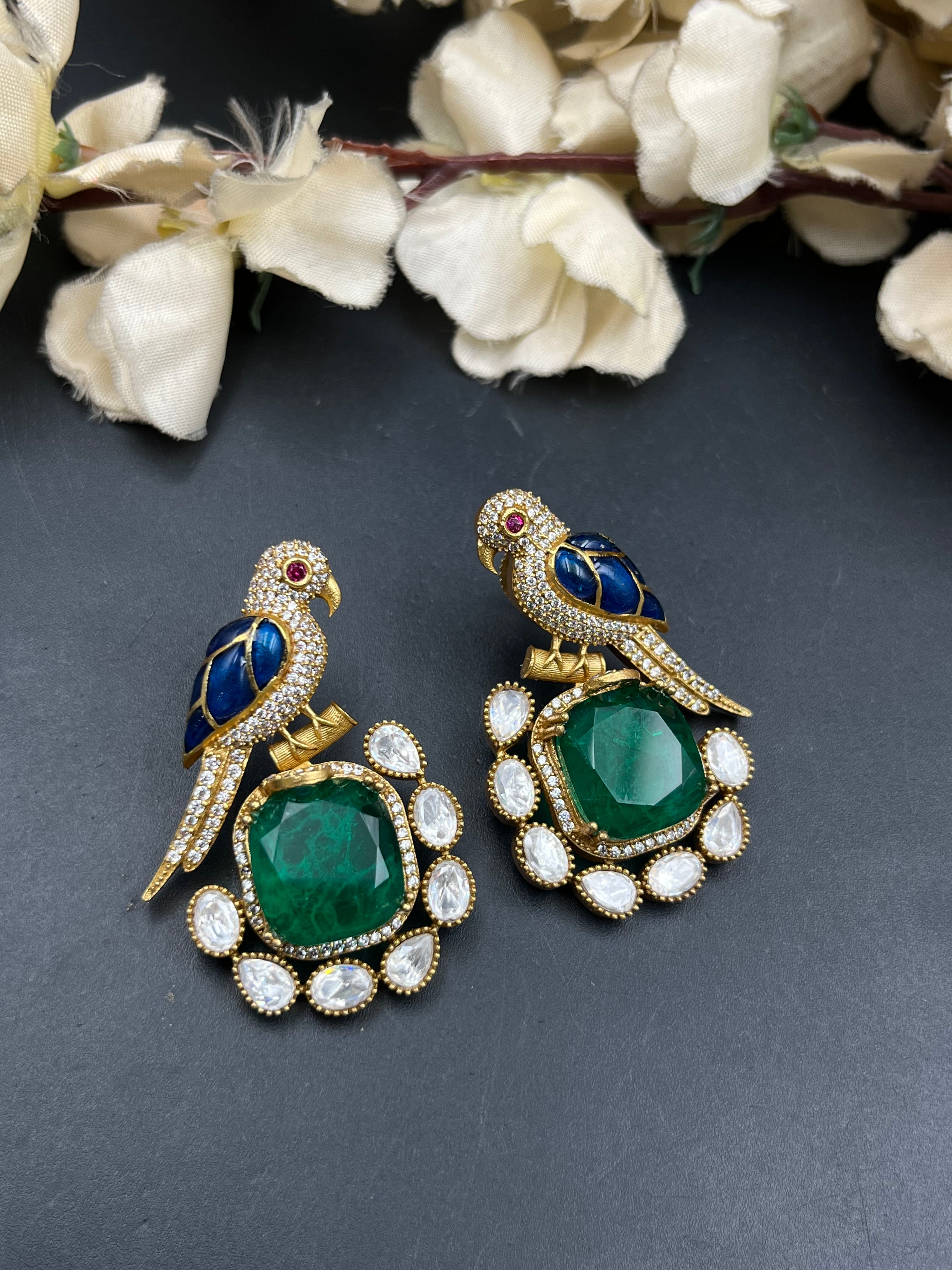 DIPIKA EARRING