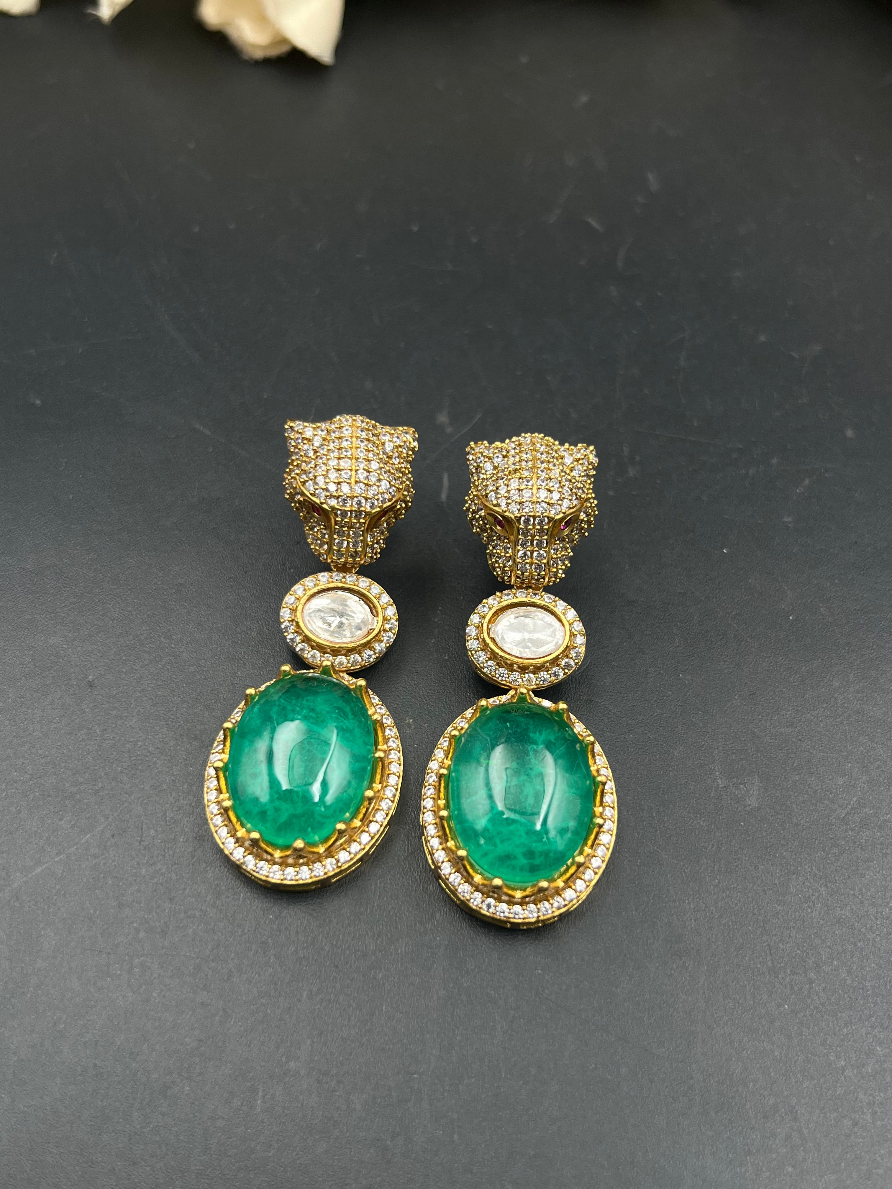 PRISHA EARRING