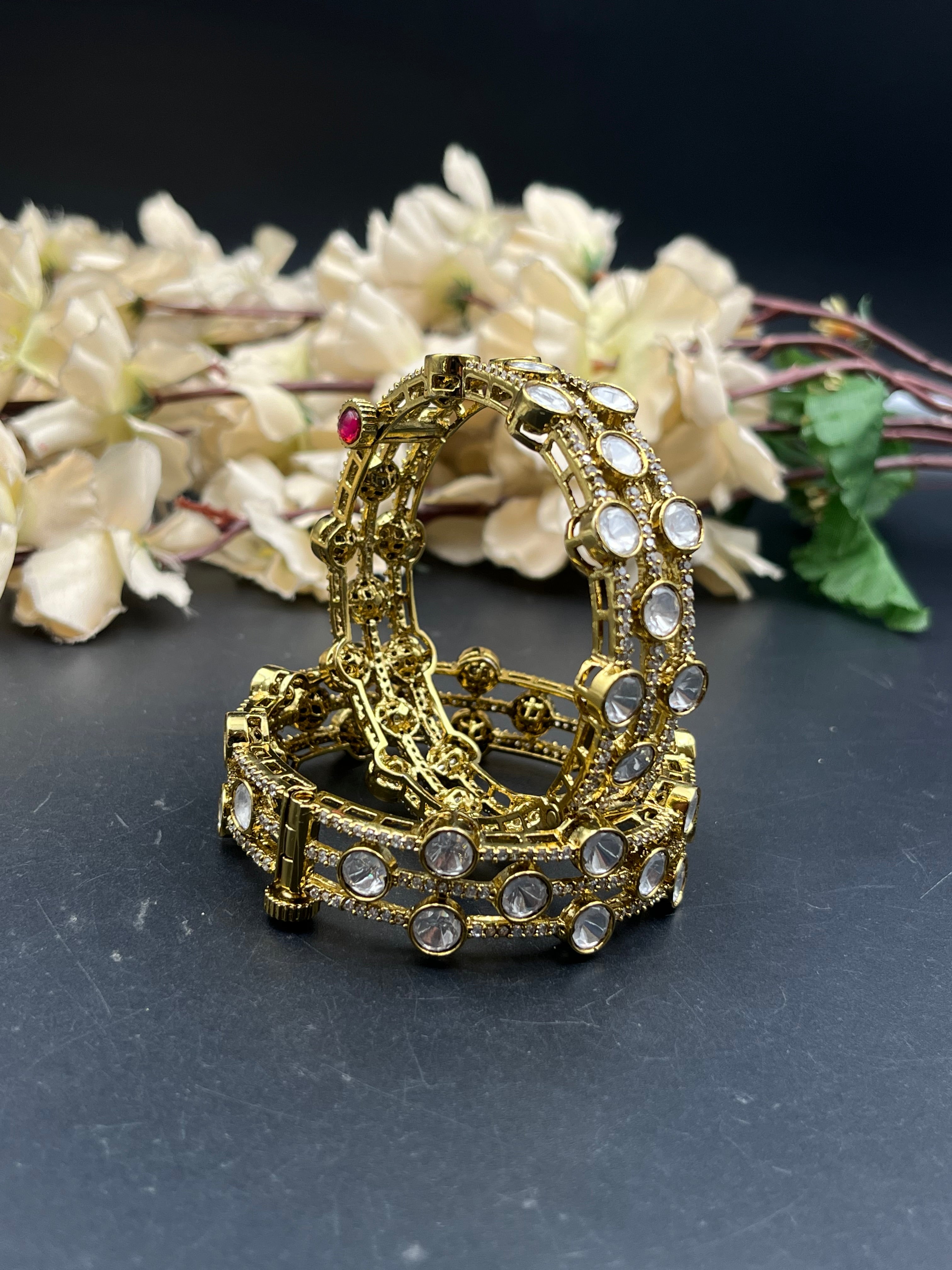 MINU BANGLES