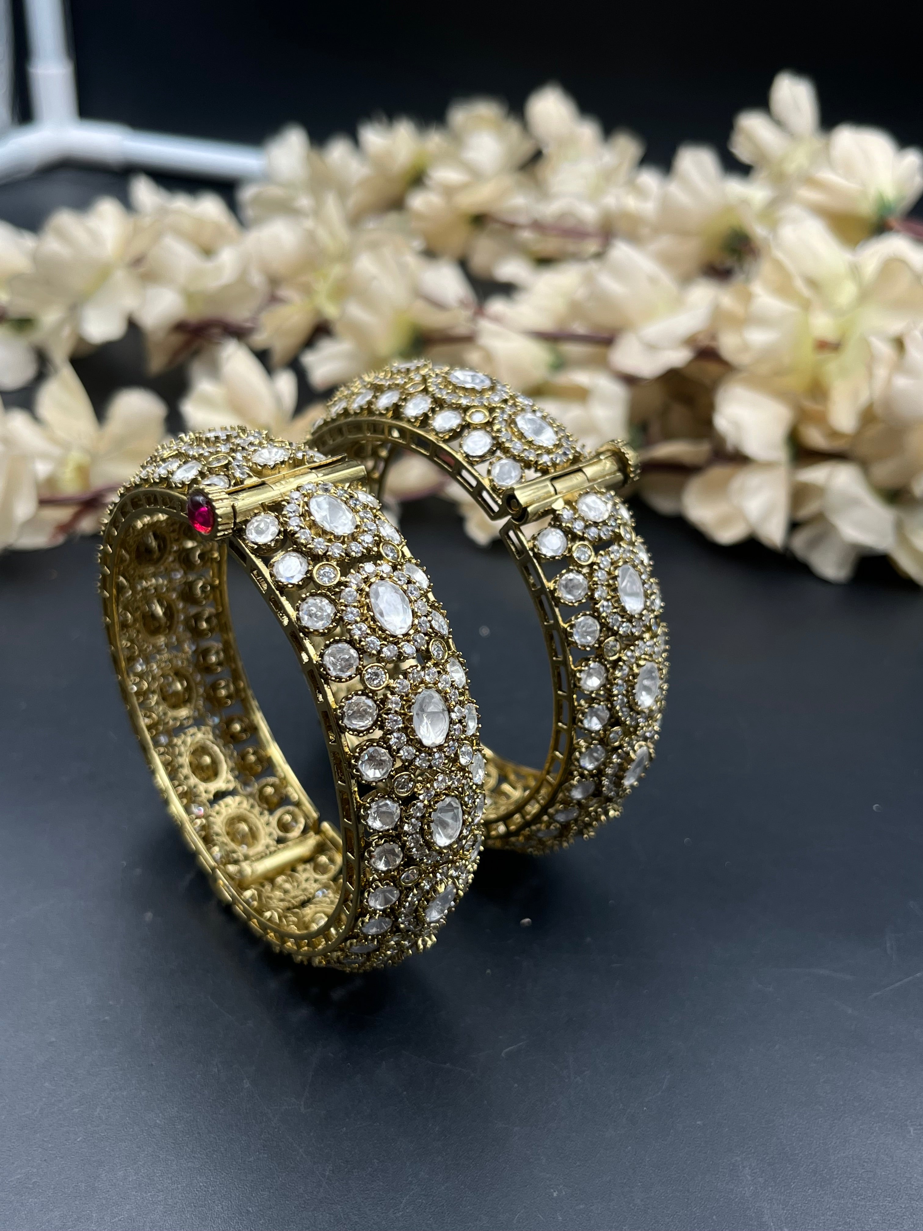 ISHA BANGLES