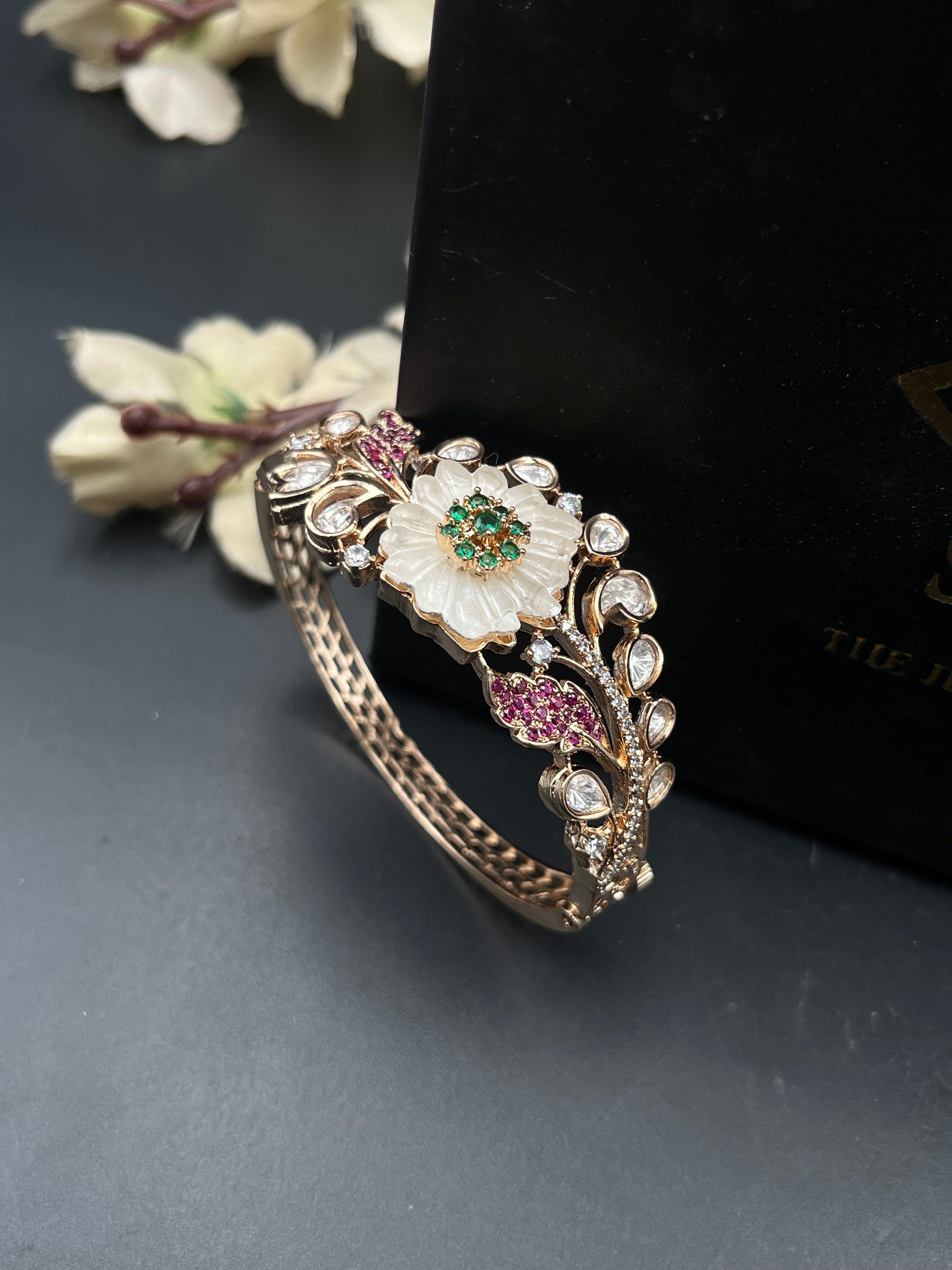 DIVYA BRACELET
