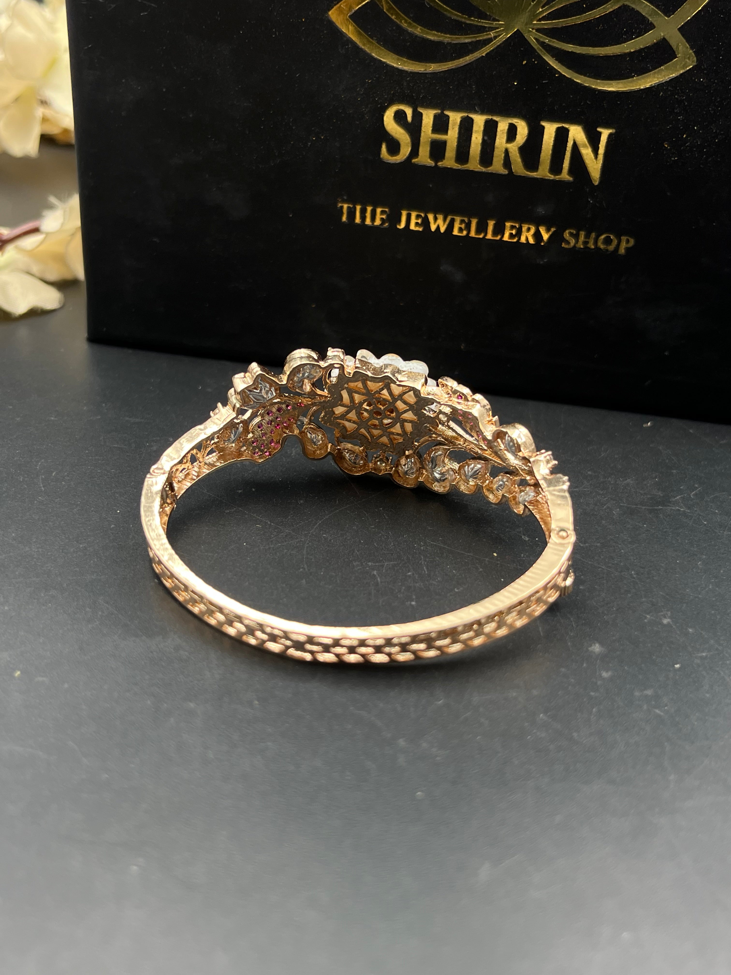 DIVYA BRACELET