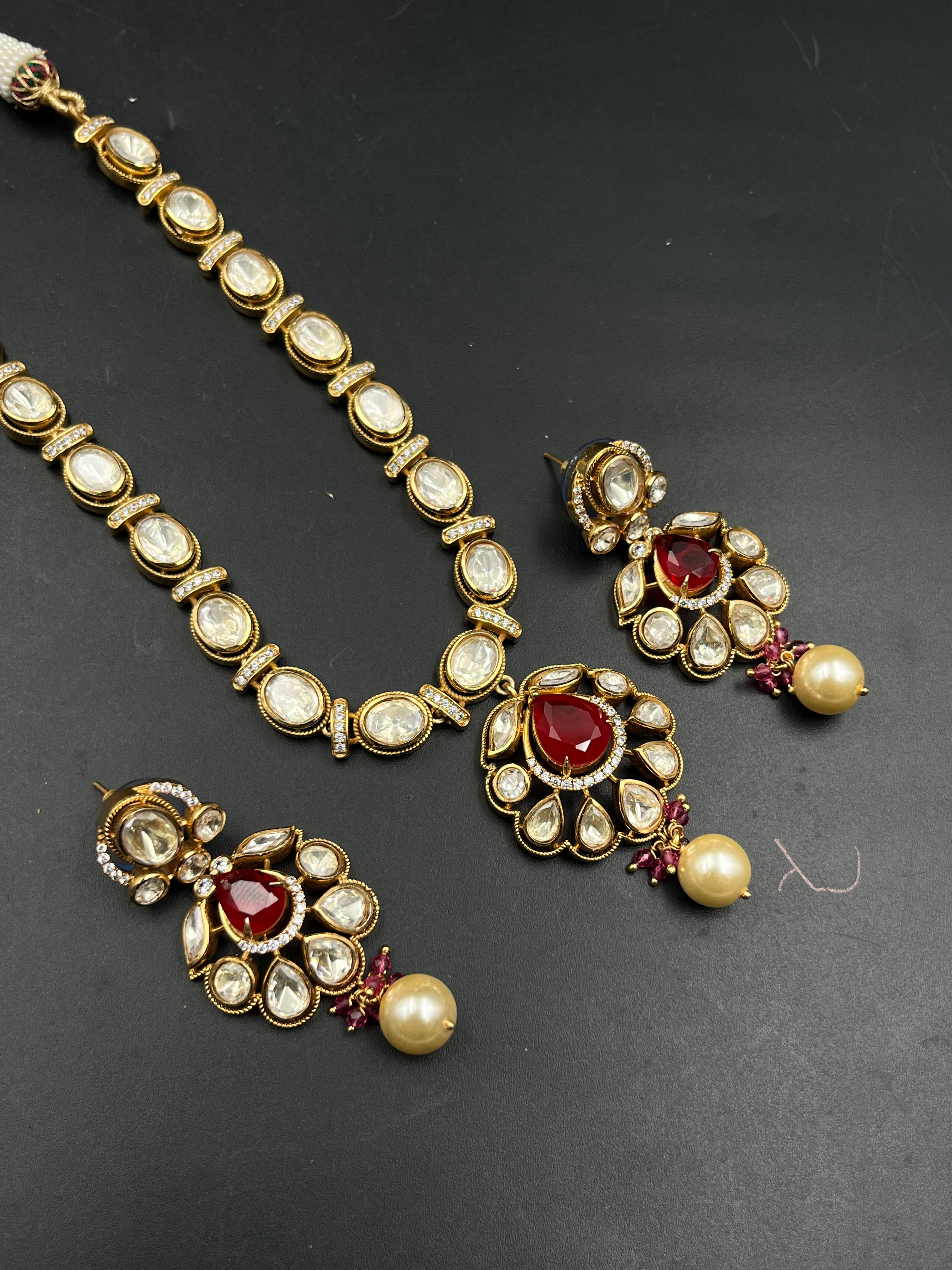 NABUU NECKLACE