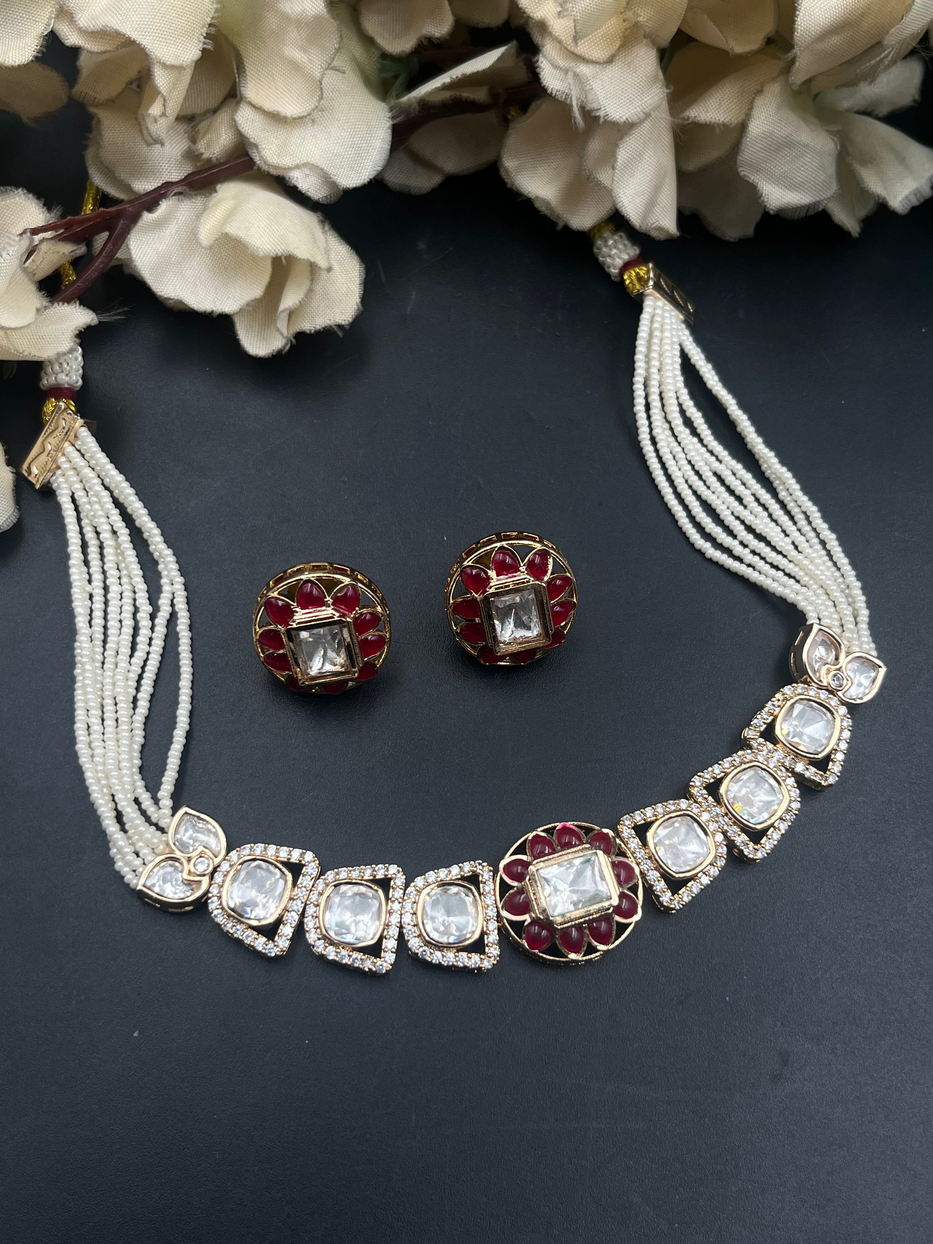 KASIS NECKLACE