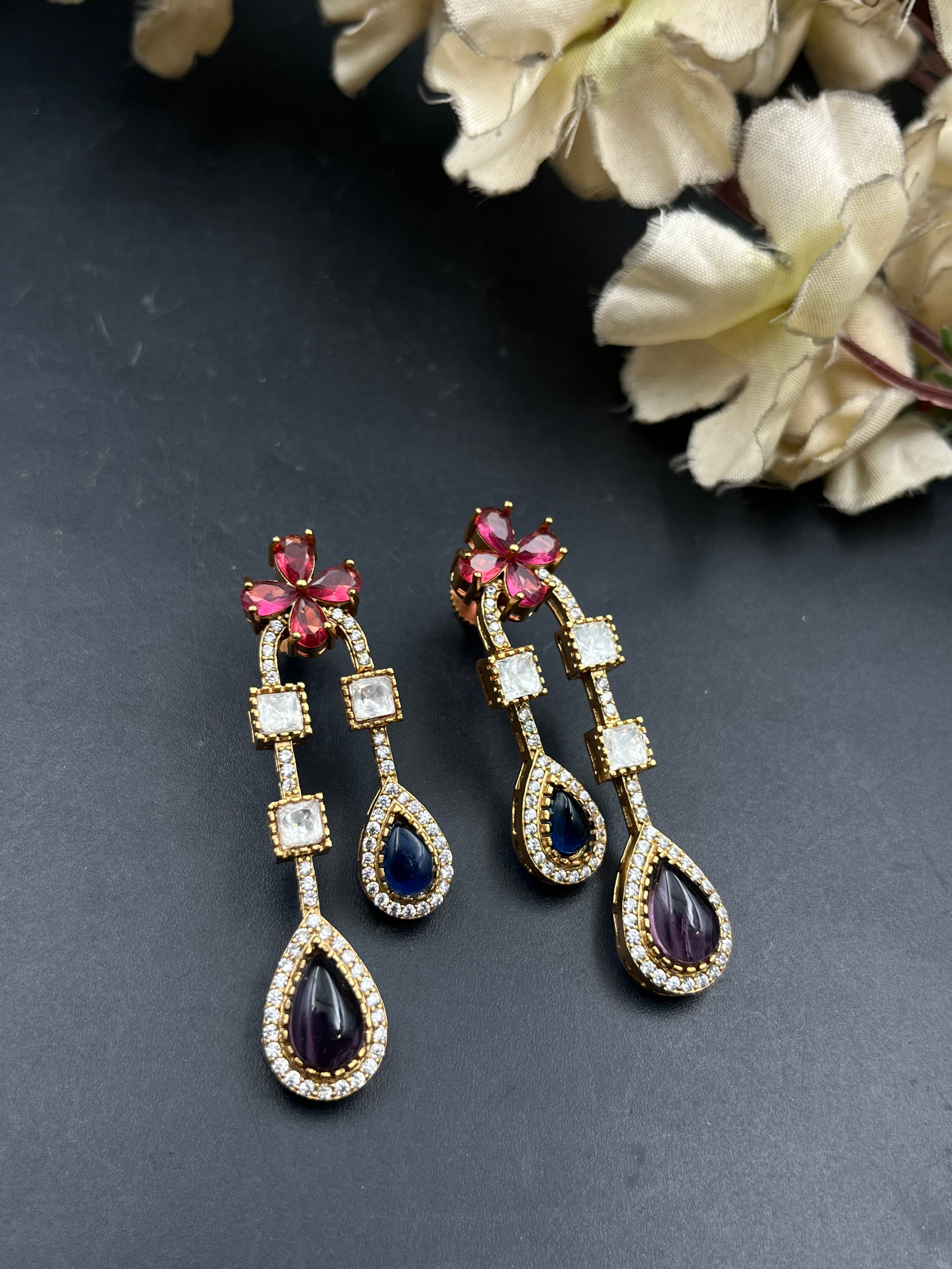 NERU EARRING
