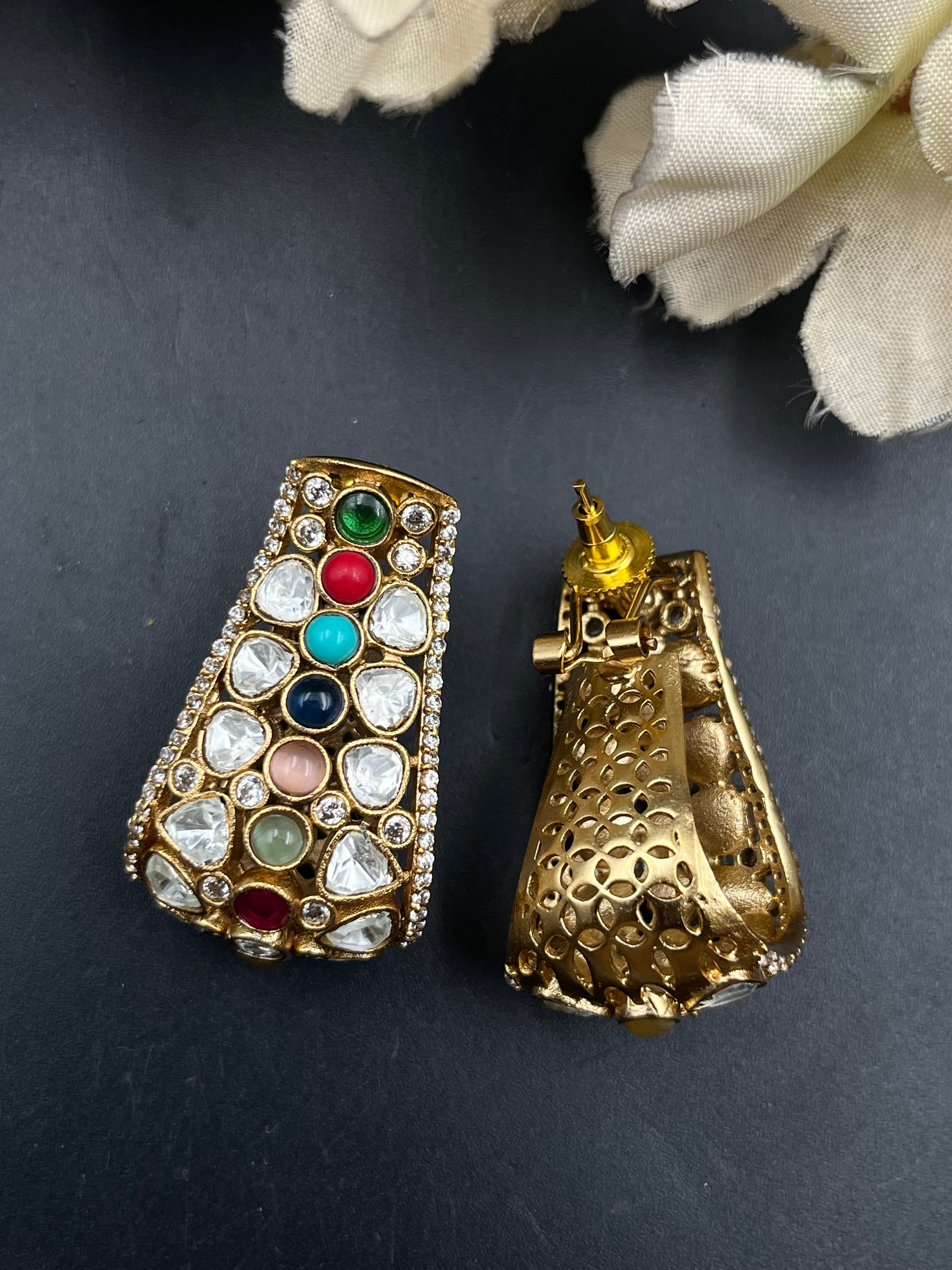 PRI EARRING