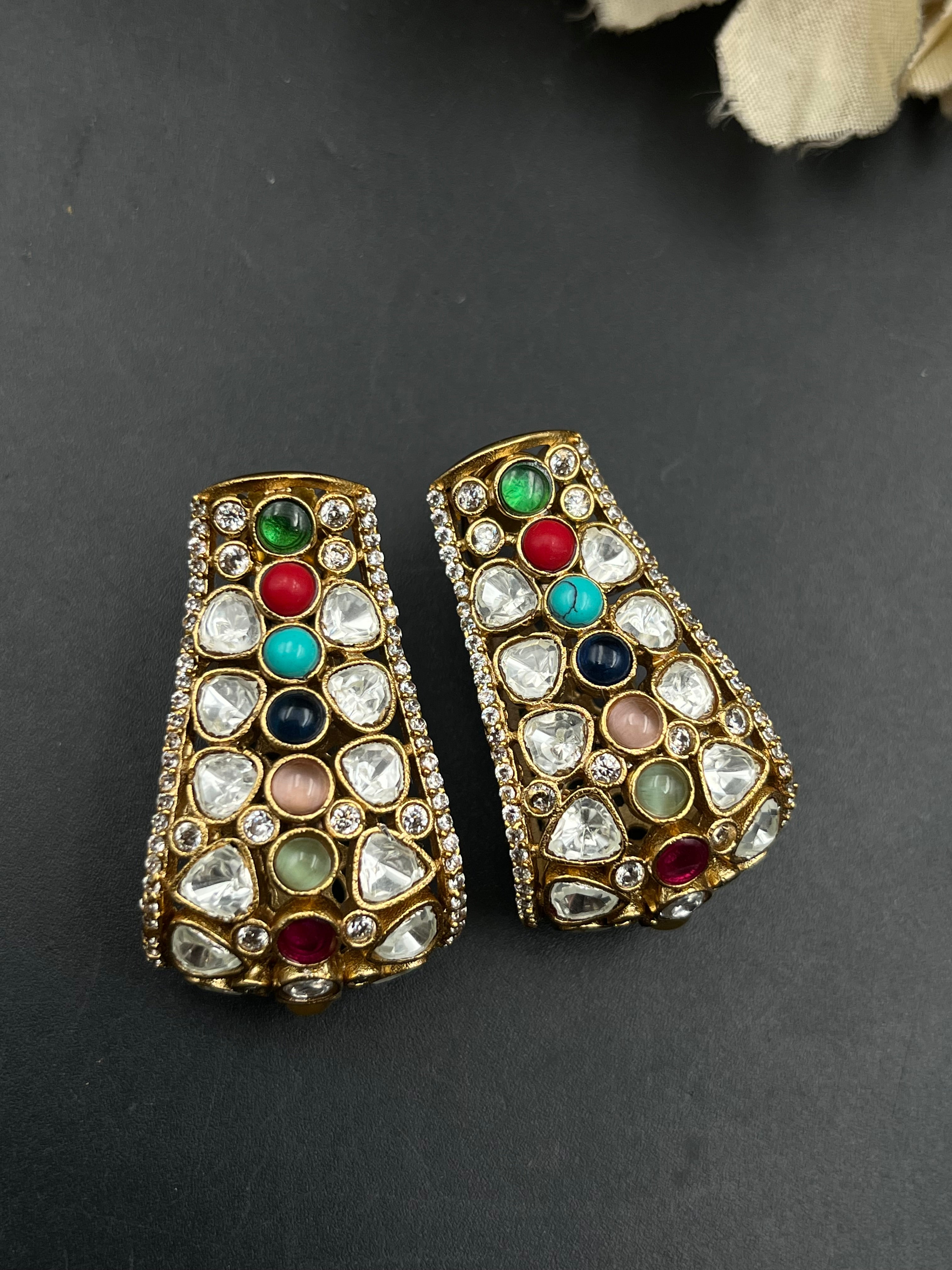 PRI EARRING