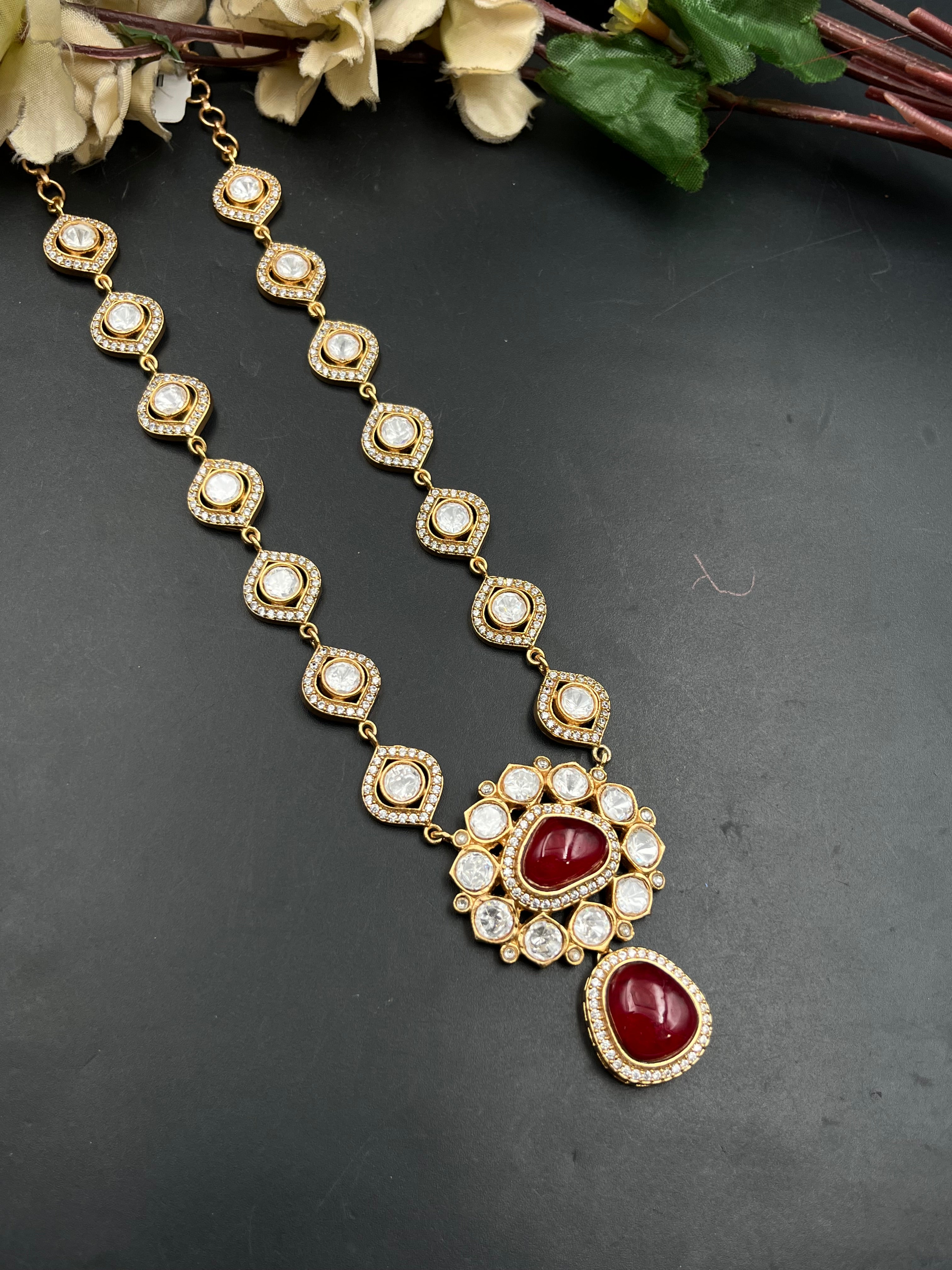 NENA NECKLACE
