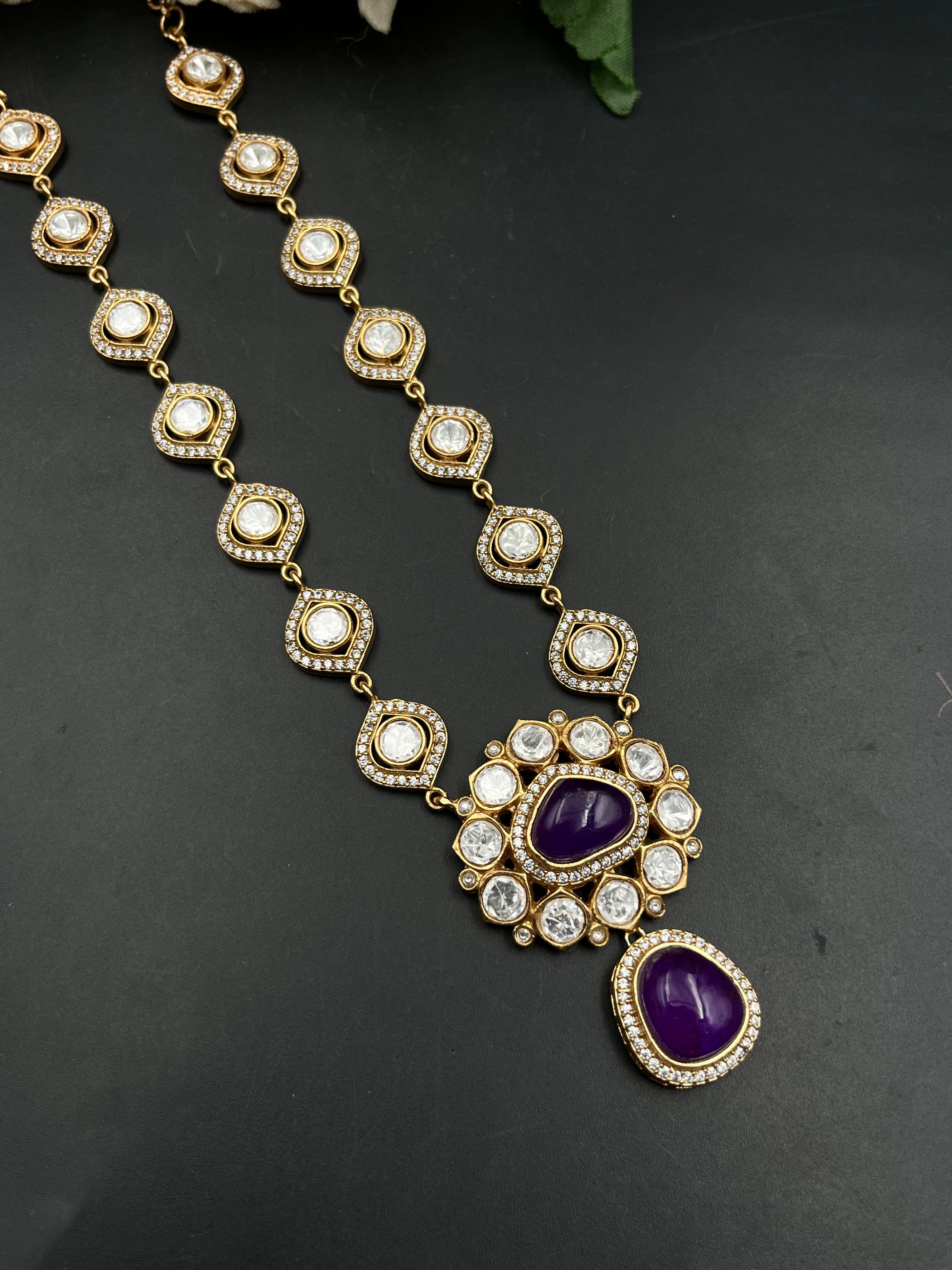 NENA NECKLACE