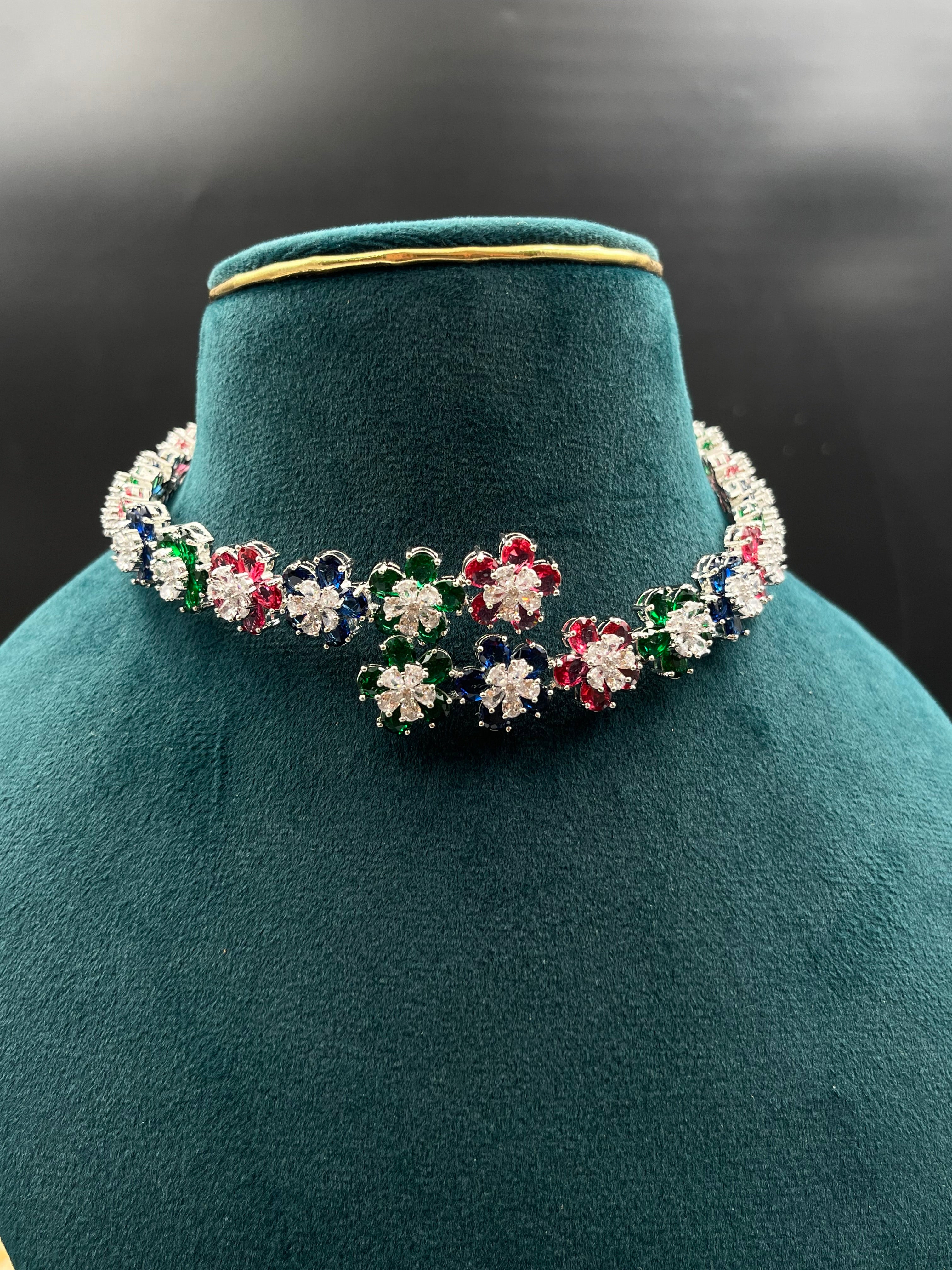 SIVANI NECKLACE