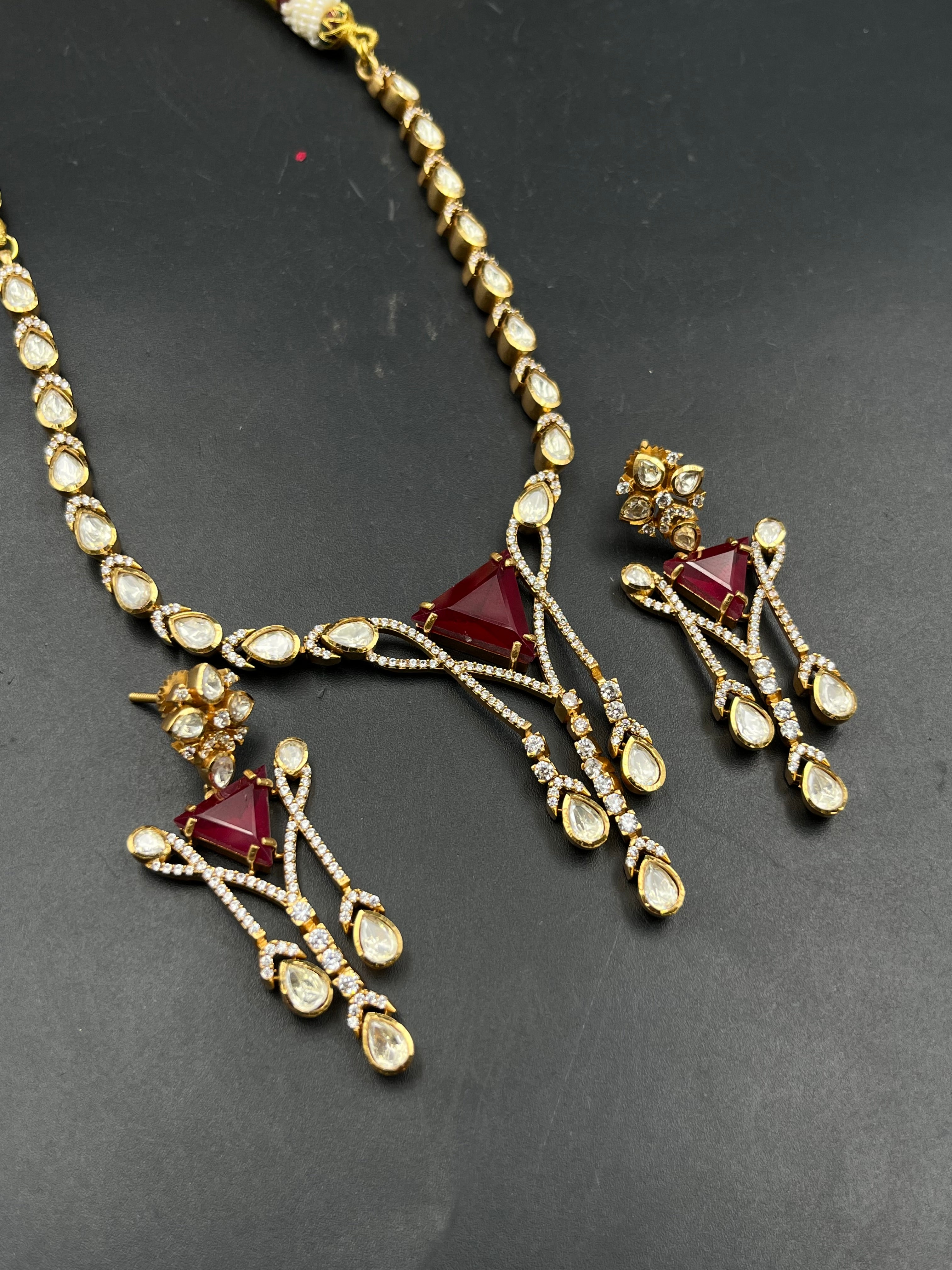 JUBI NECKLACE
