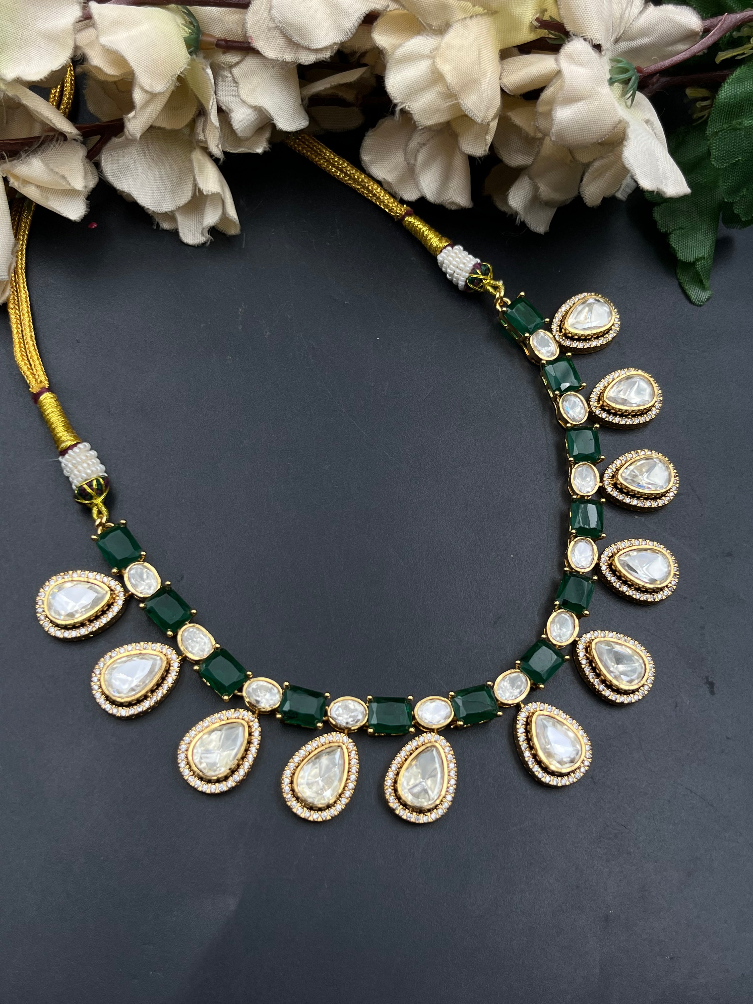 WINA NECKLACE