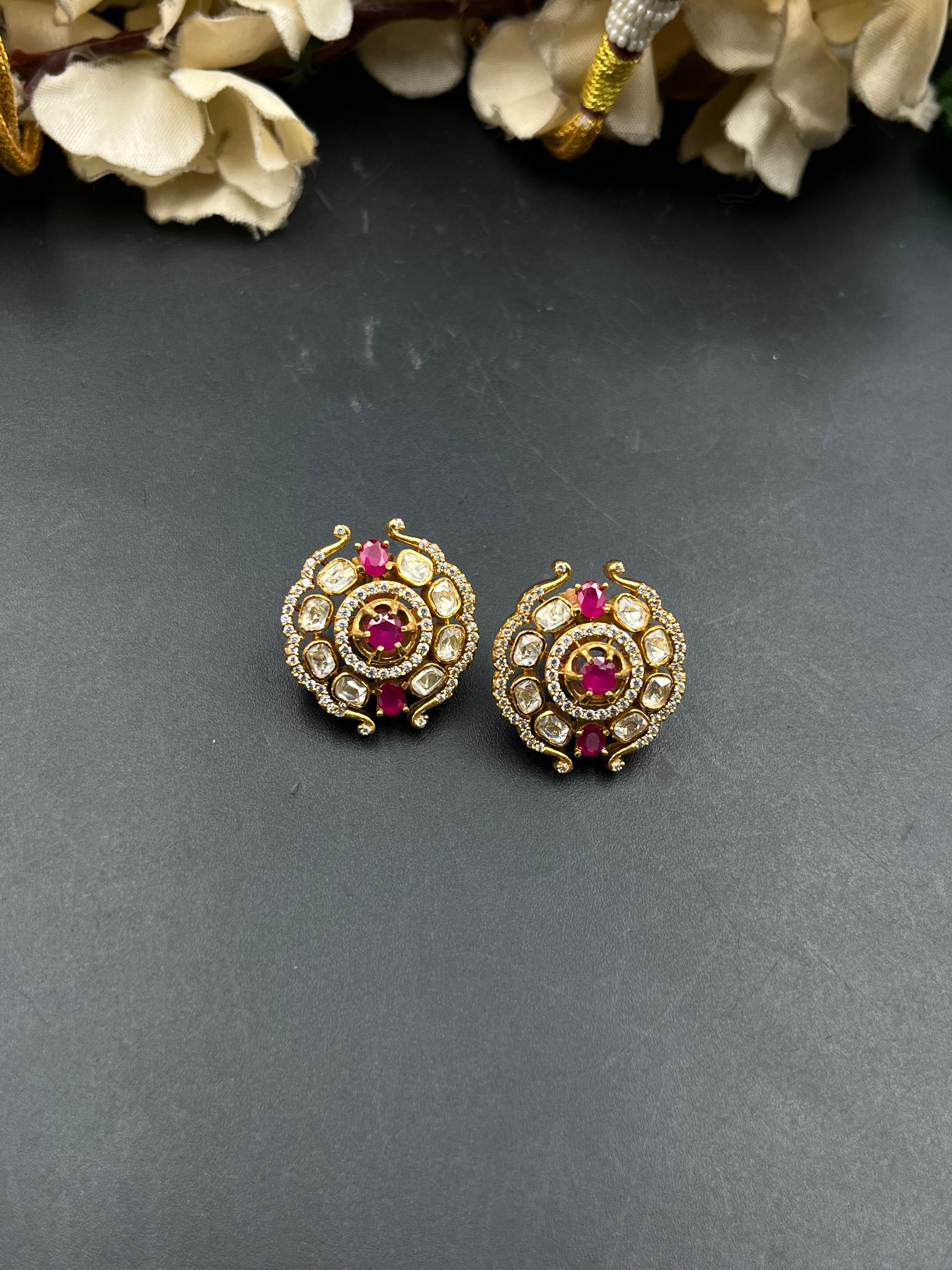 TASHU NECKLACE