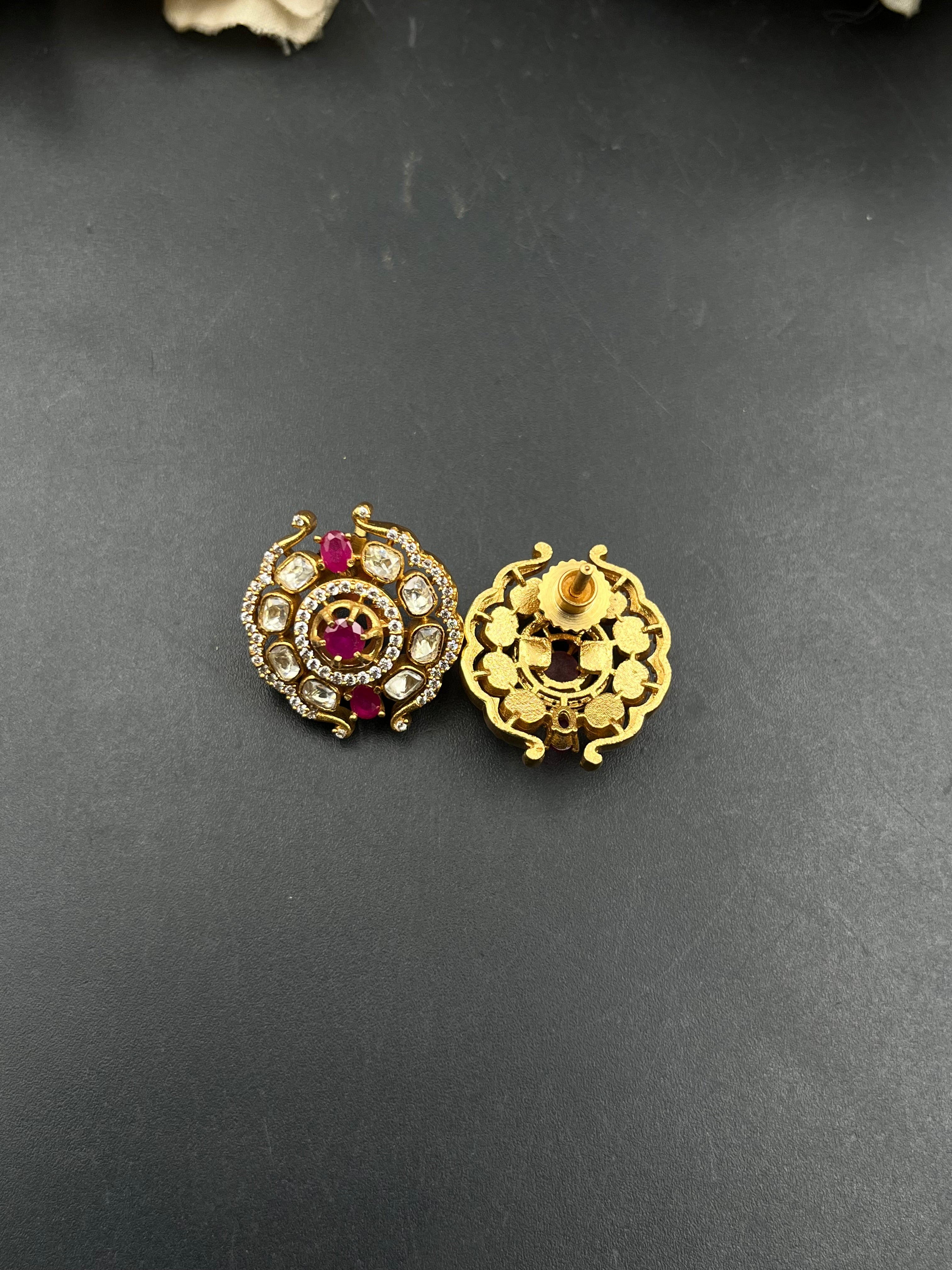 TASHU NECKLACE