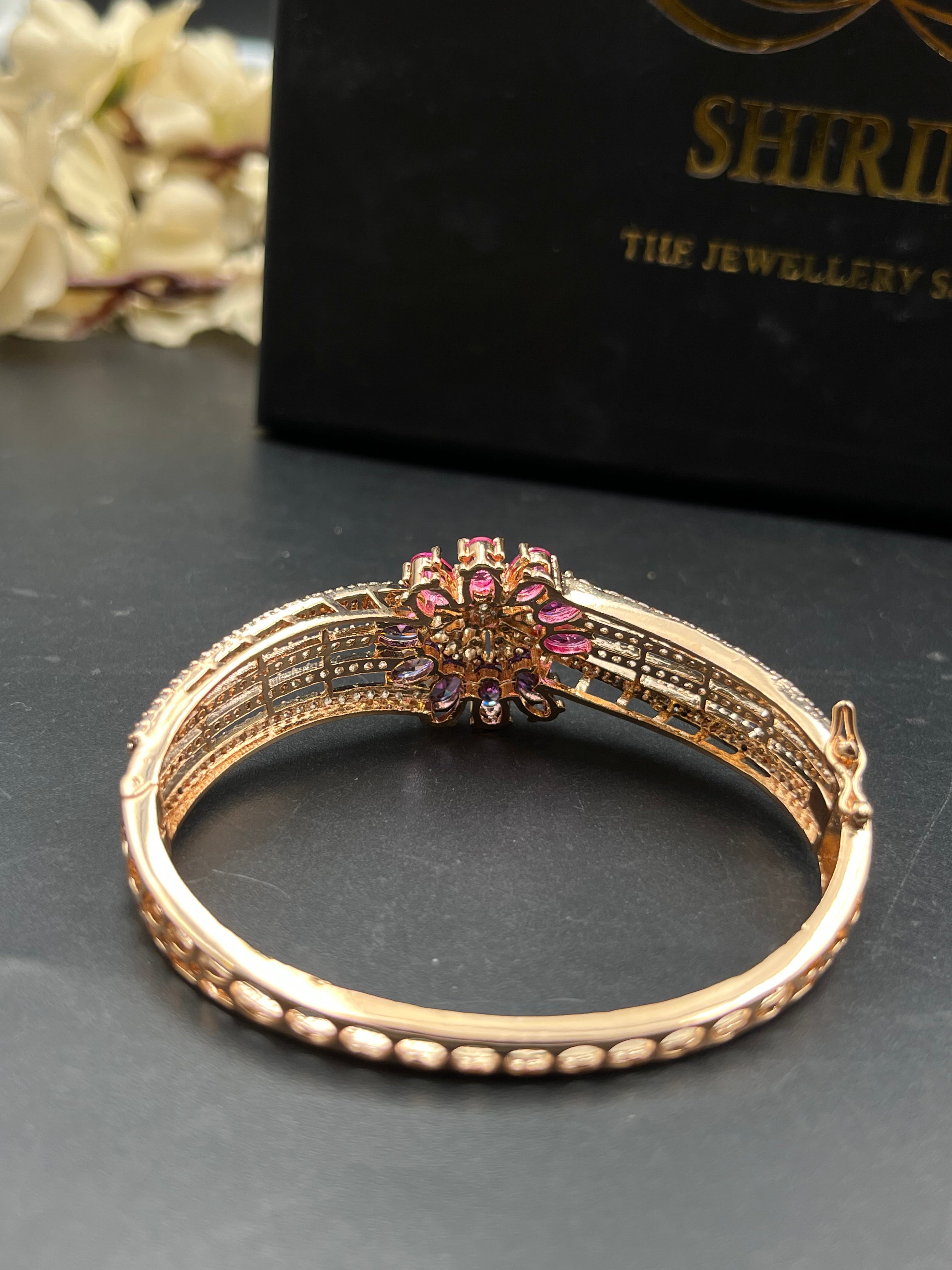 LAVYA BRACELET