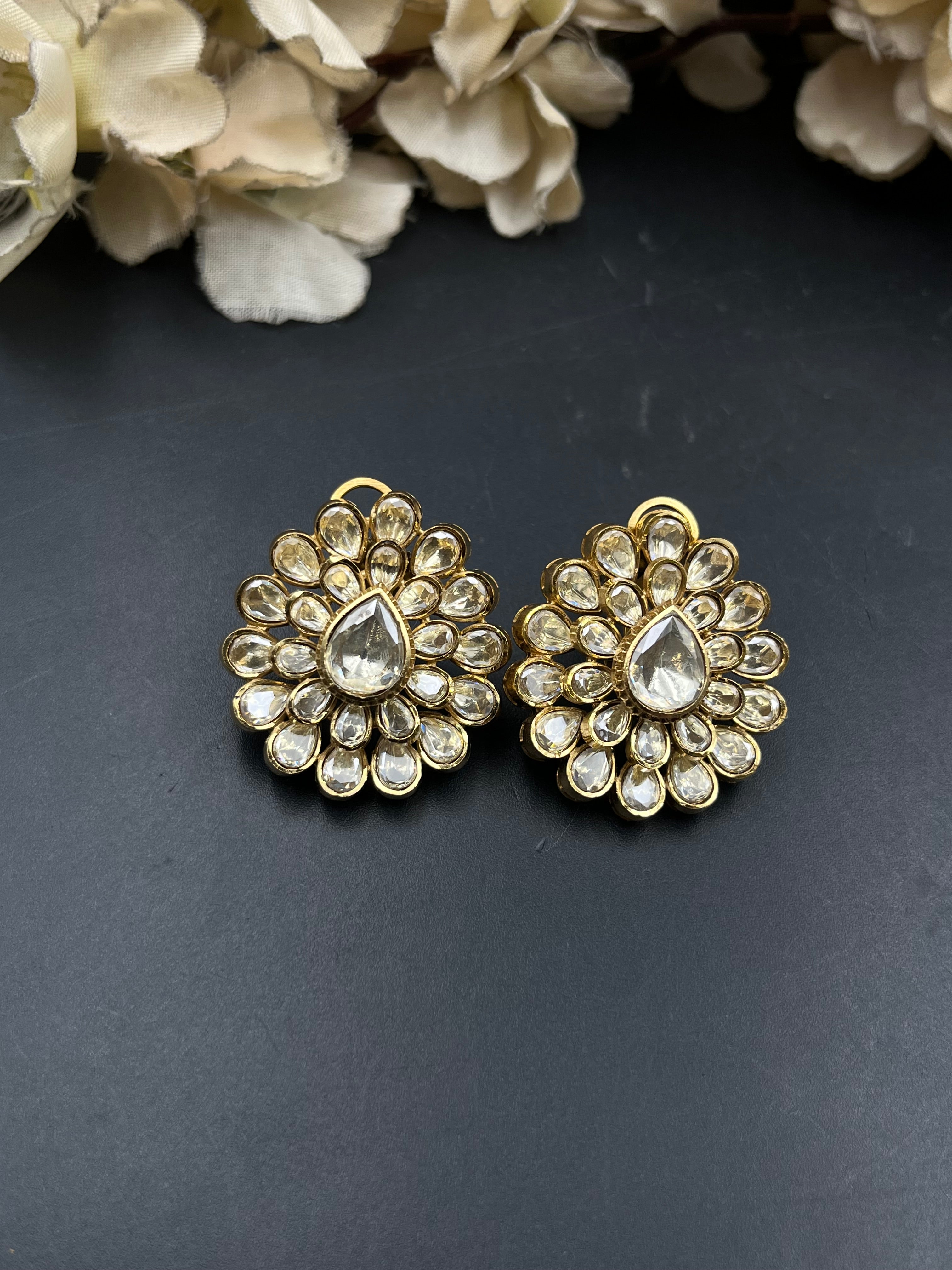 ZUBA EARRING