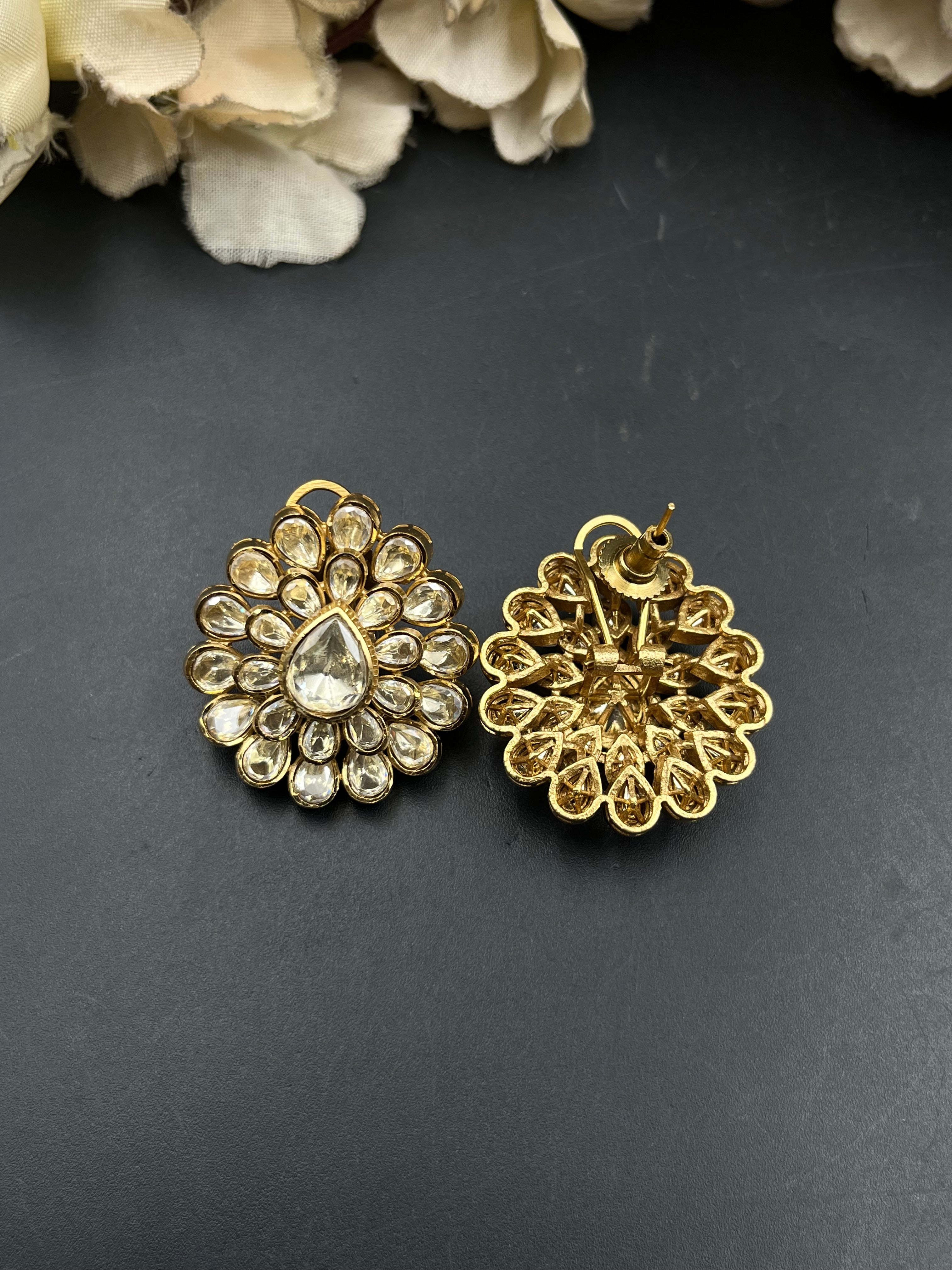 ZUBA EARRING