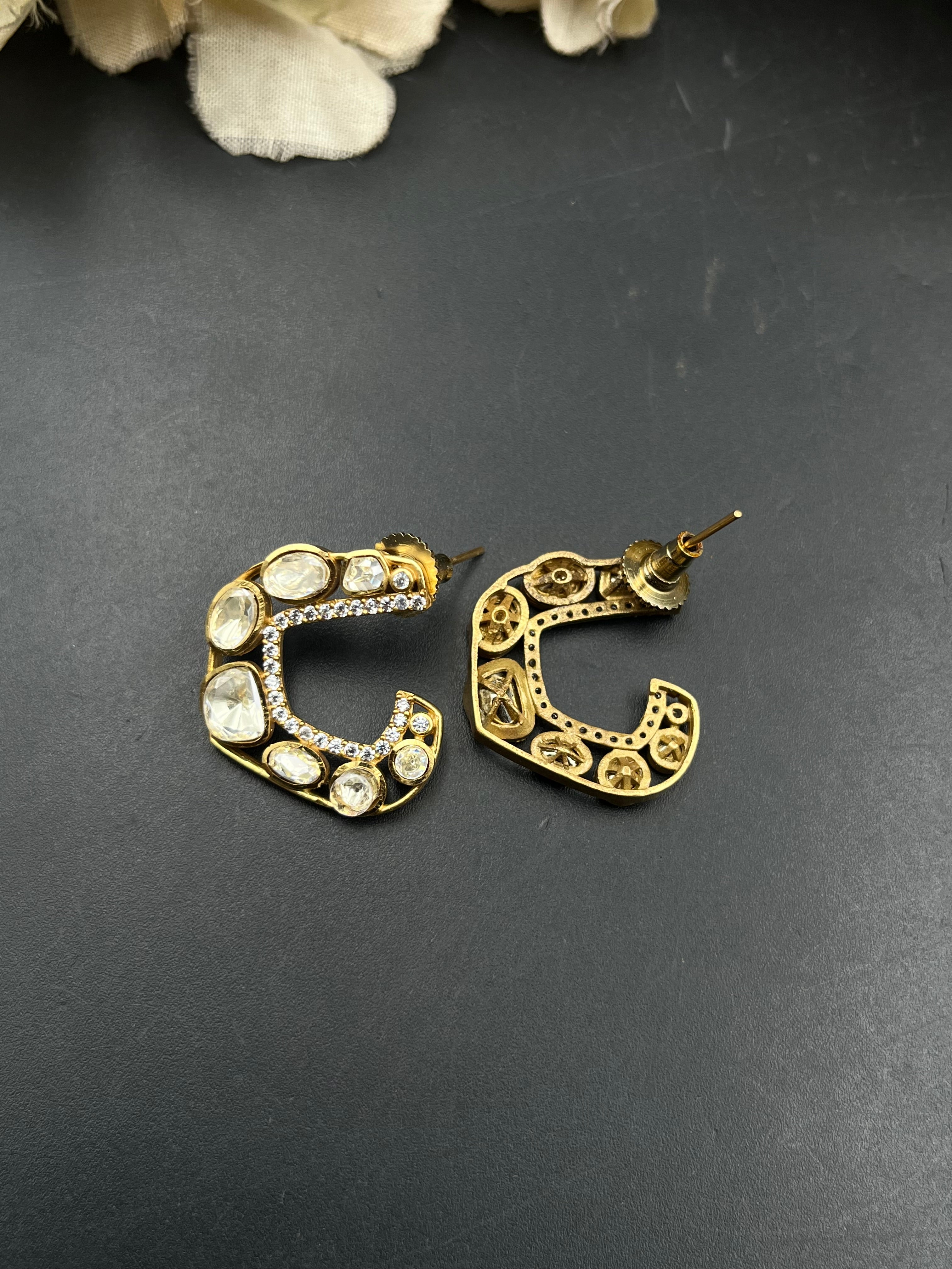 BOBI EARRING