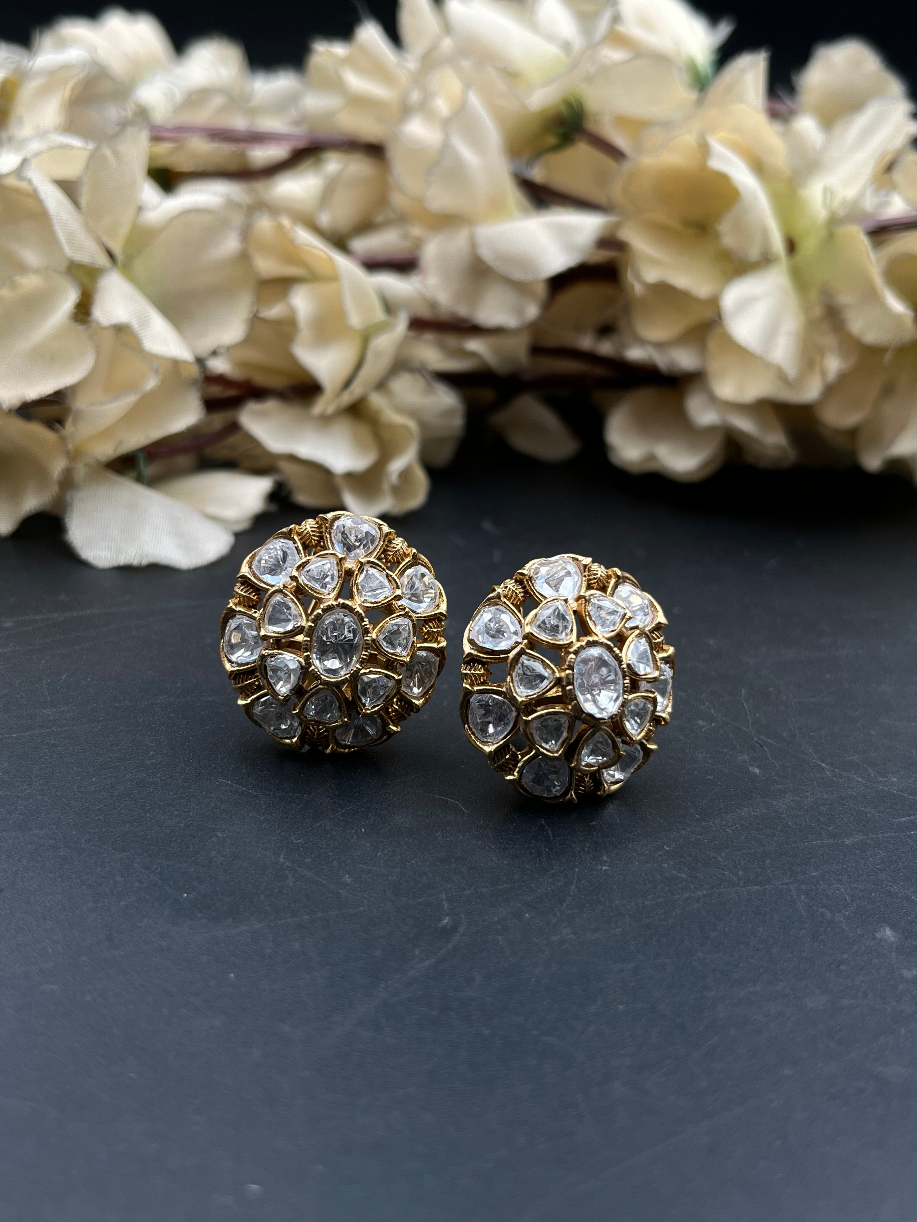 IANA EARRING
