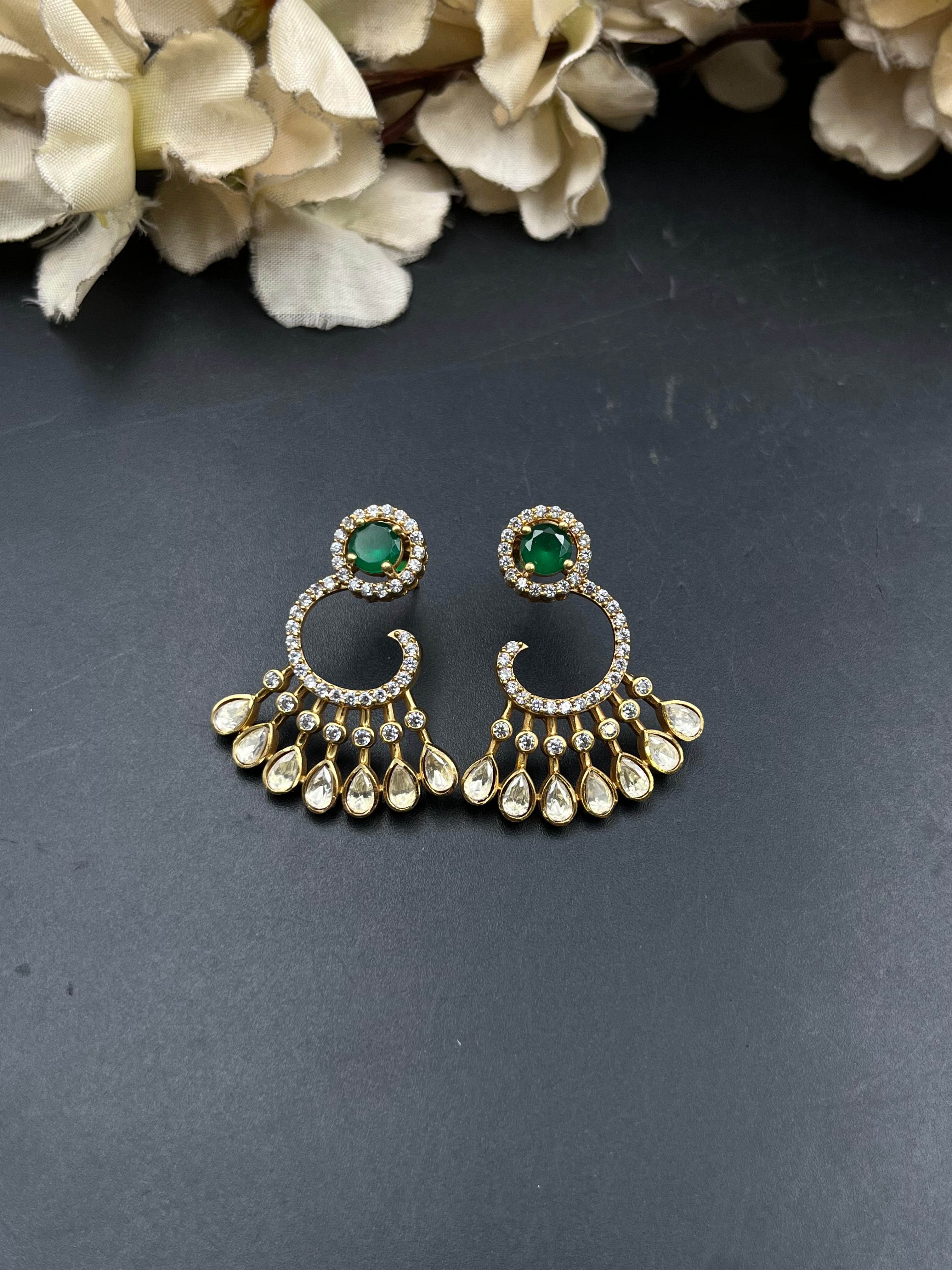 SRUTI EARRING