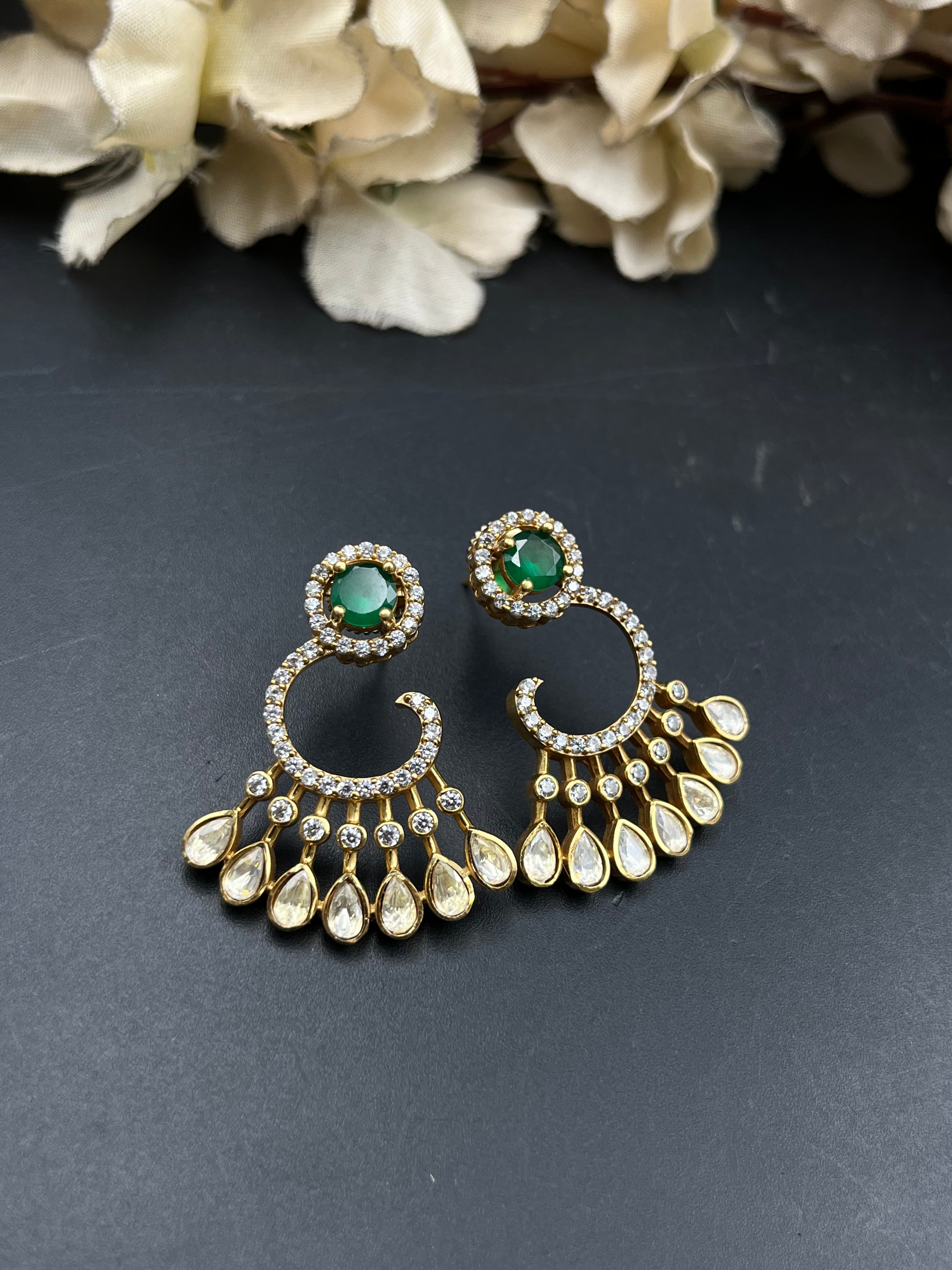 SRUTI EARRING