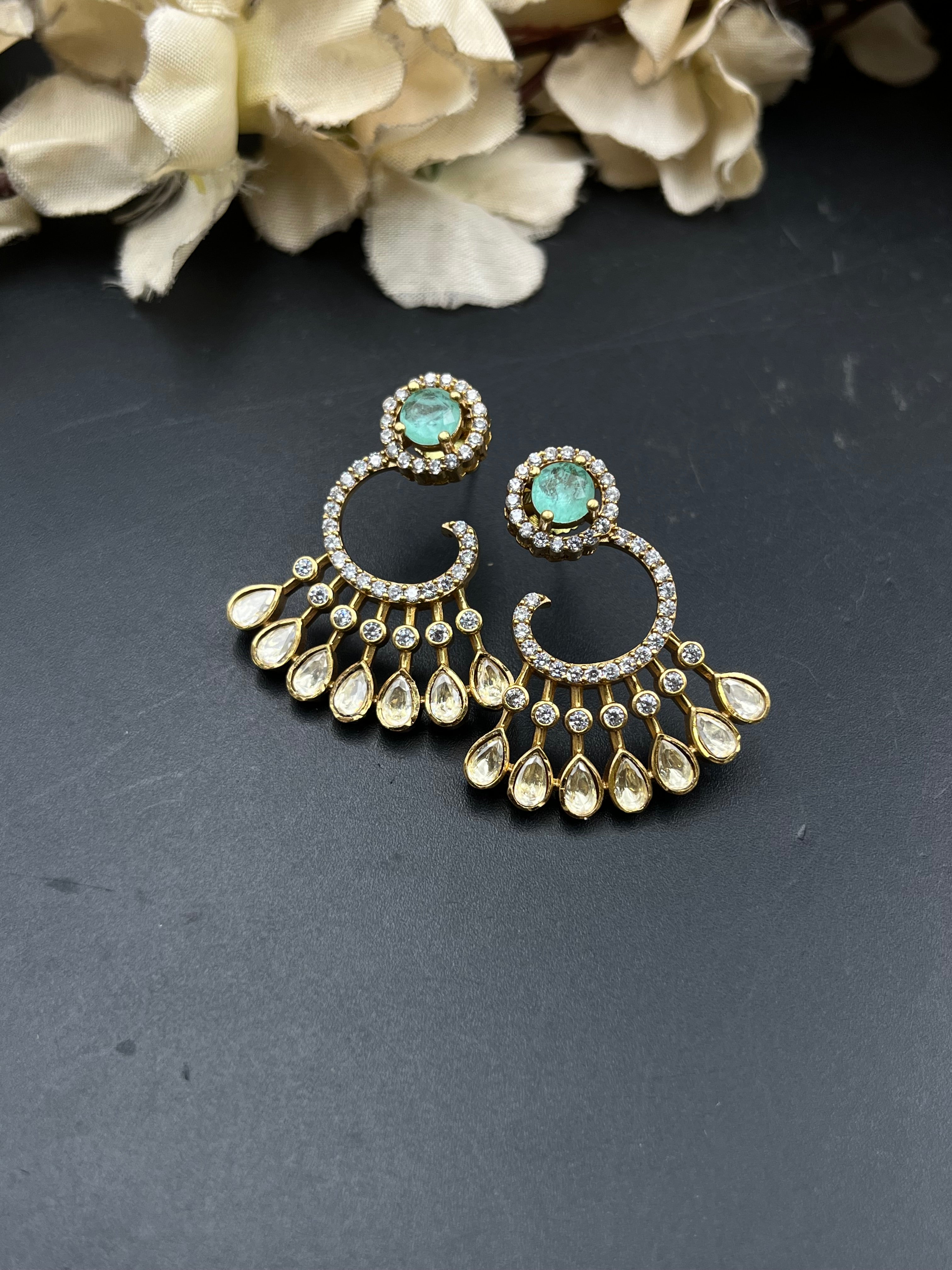 SRUTI EARRING