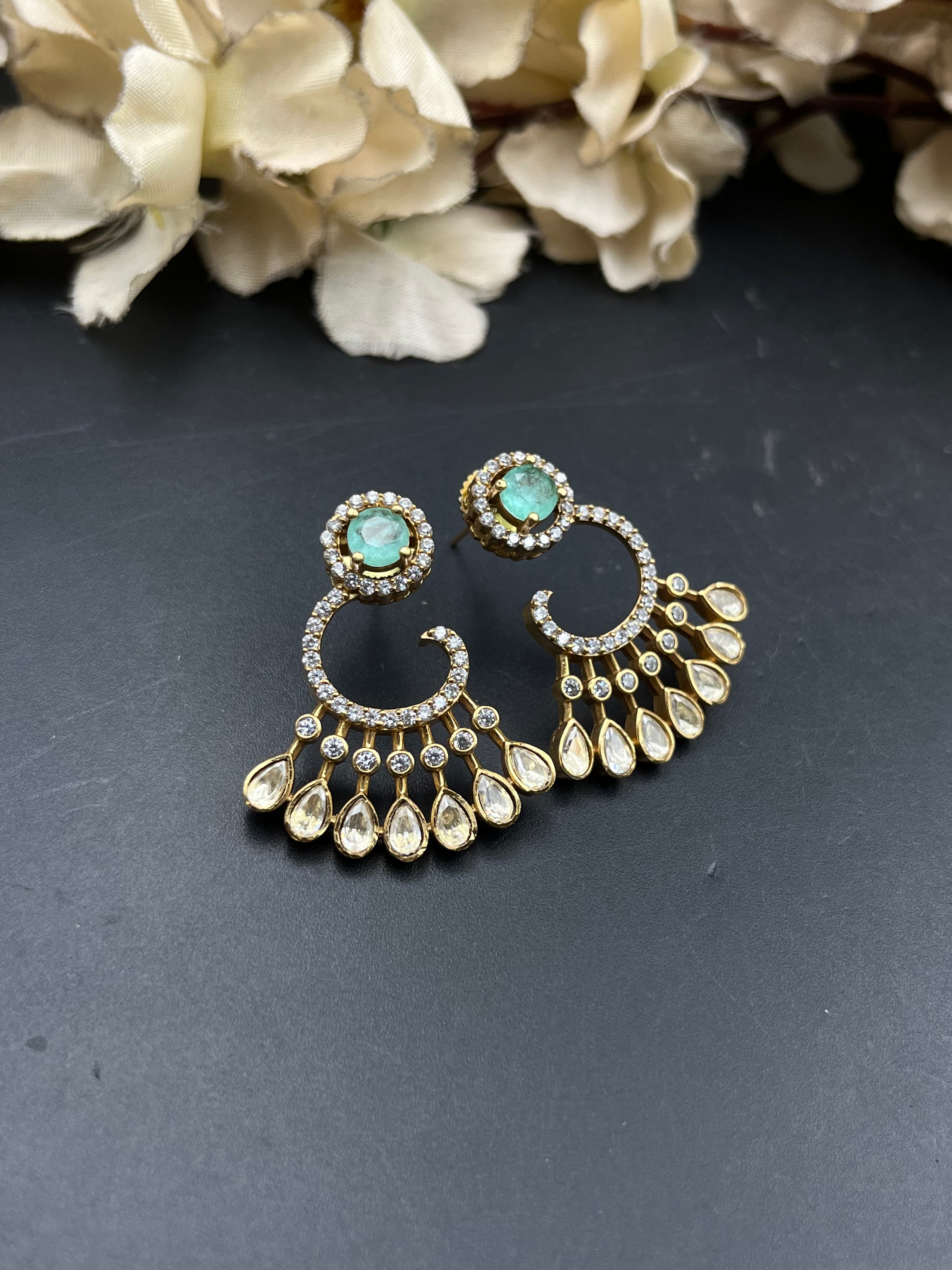 SRUTI EARRING