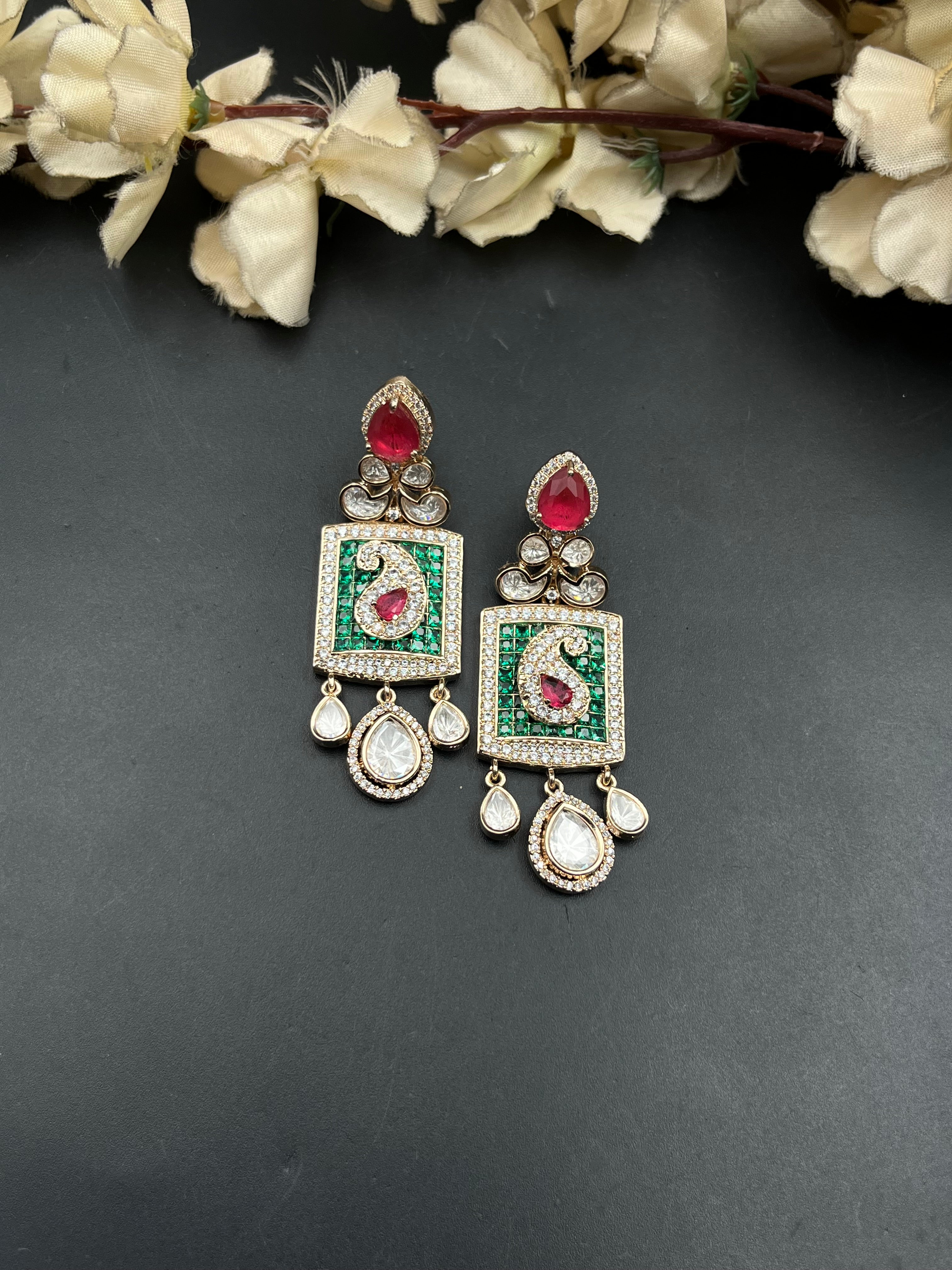 HEMU NECKLACE