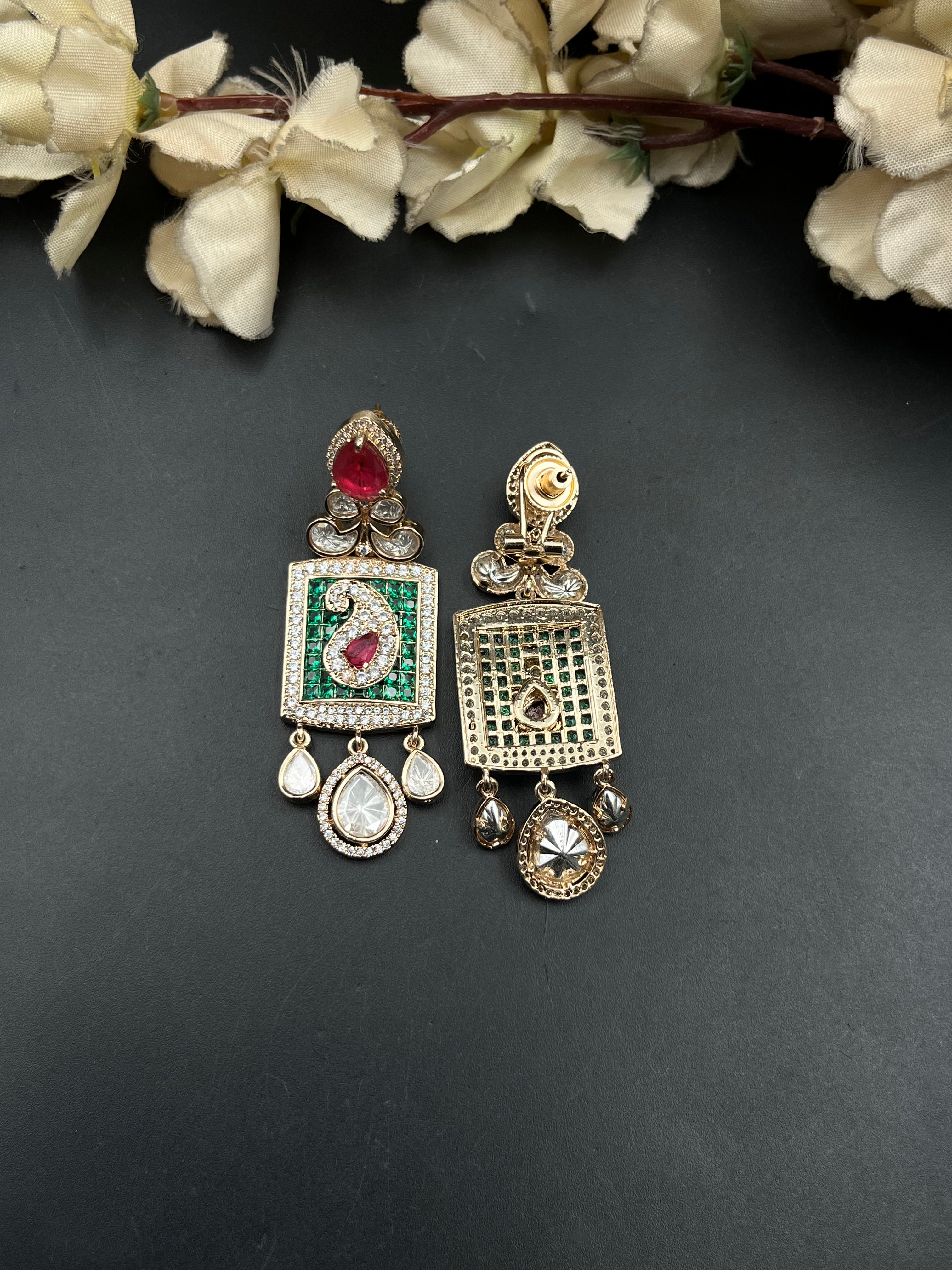 HEMU NECKLACE
