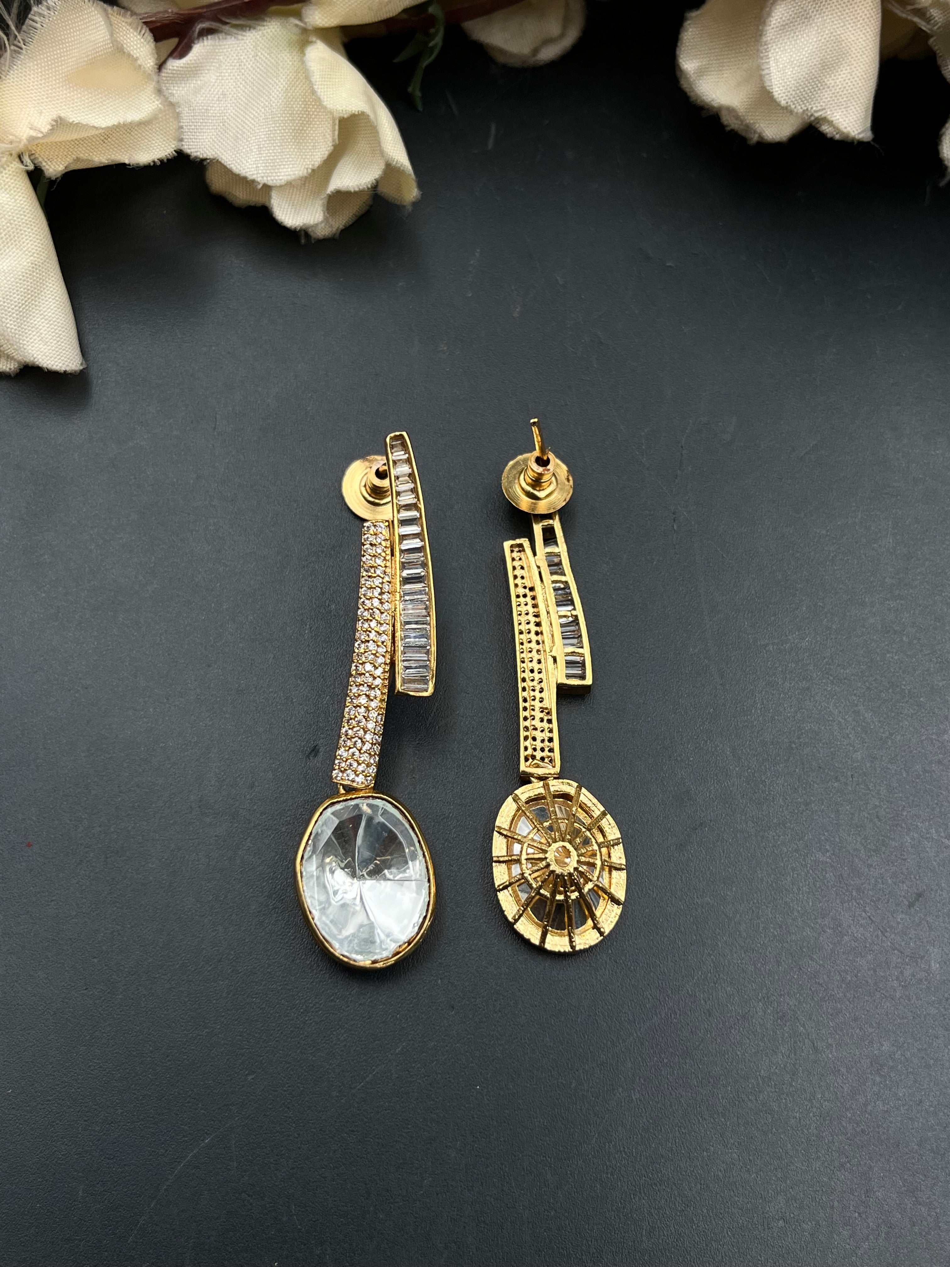 UAMA NECKLACE