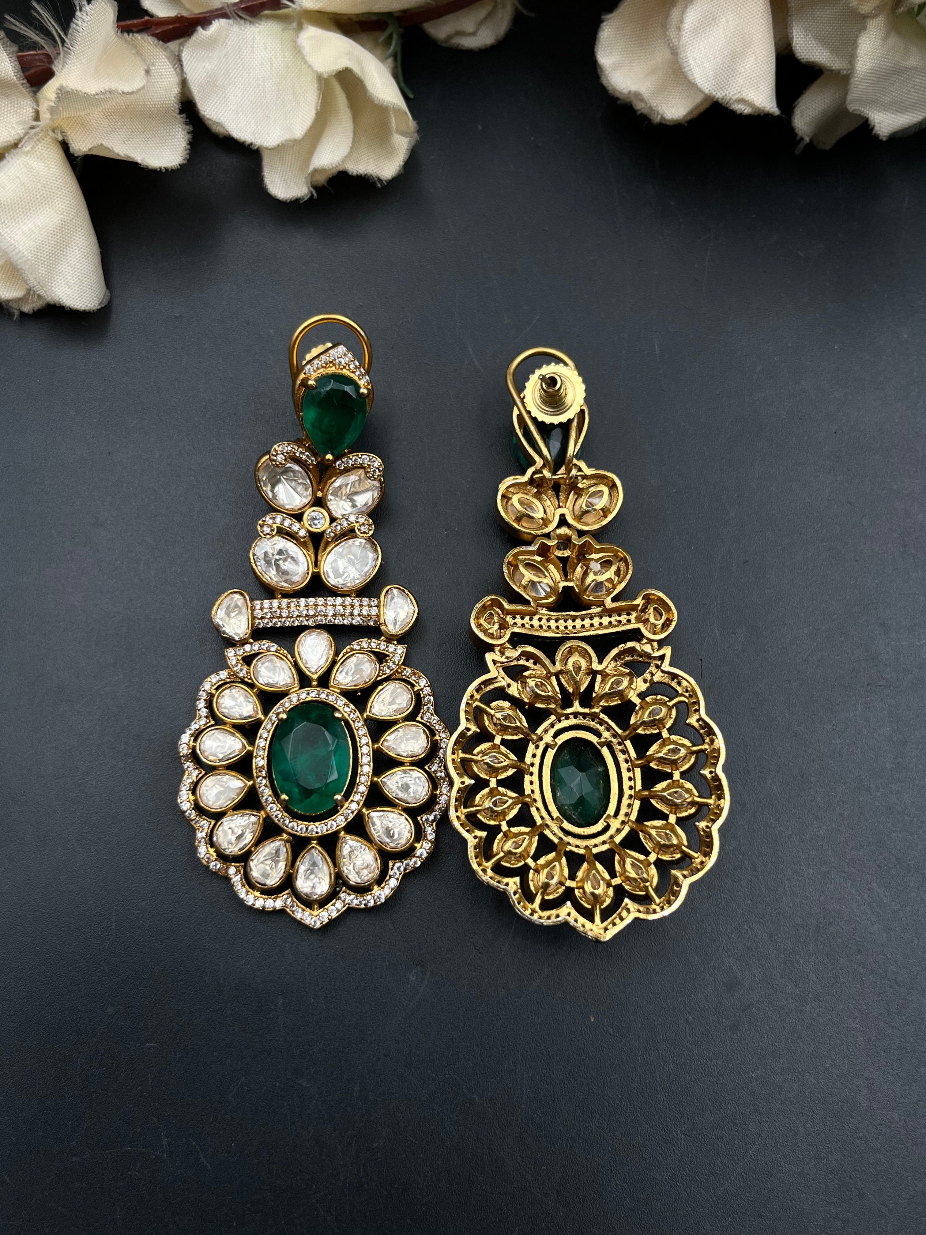 PENU NECKLACE