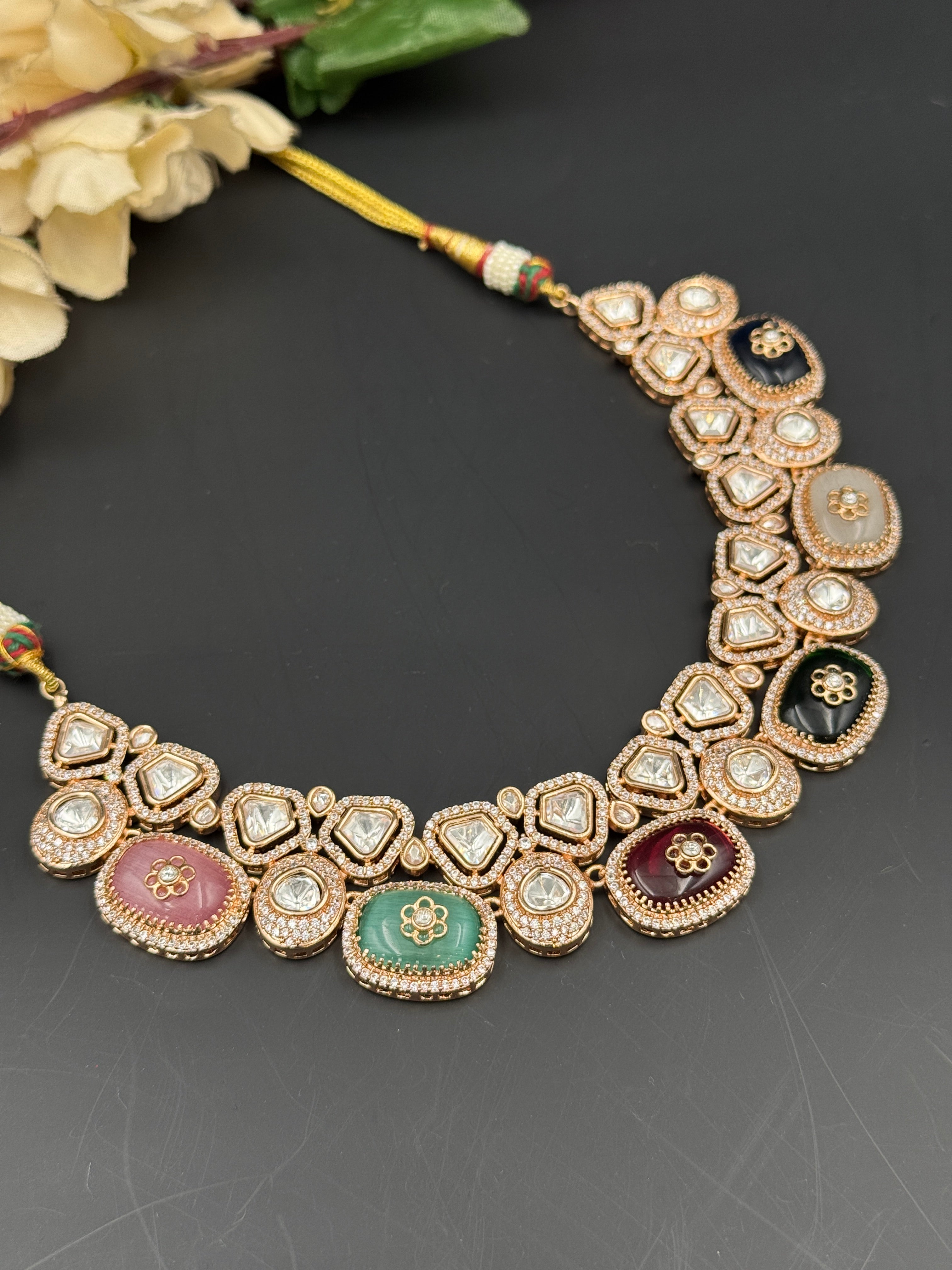 TRISHA NECKLACE
