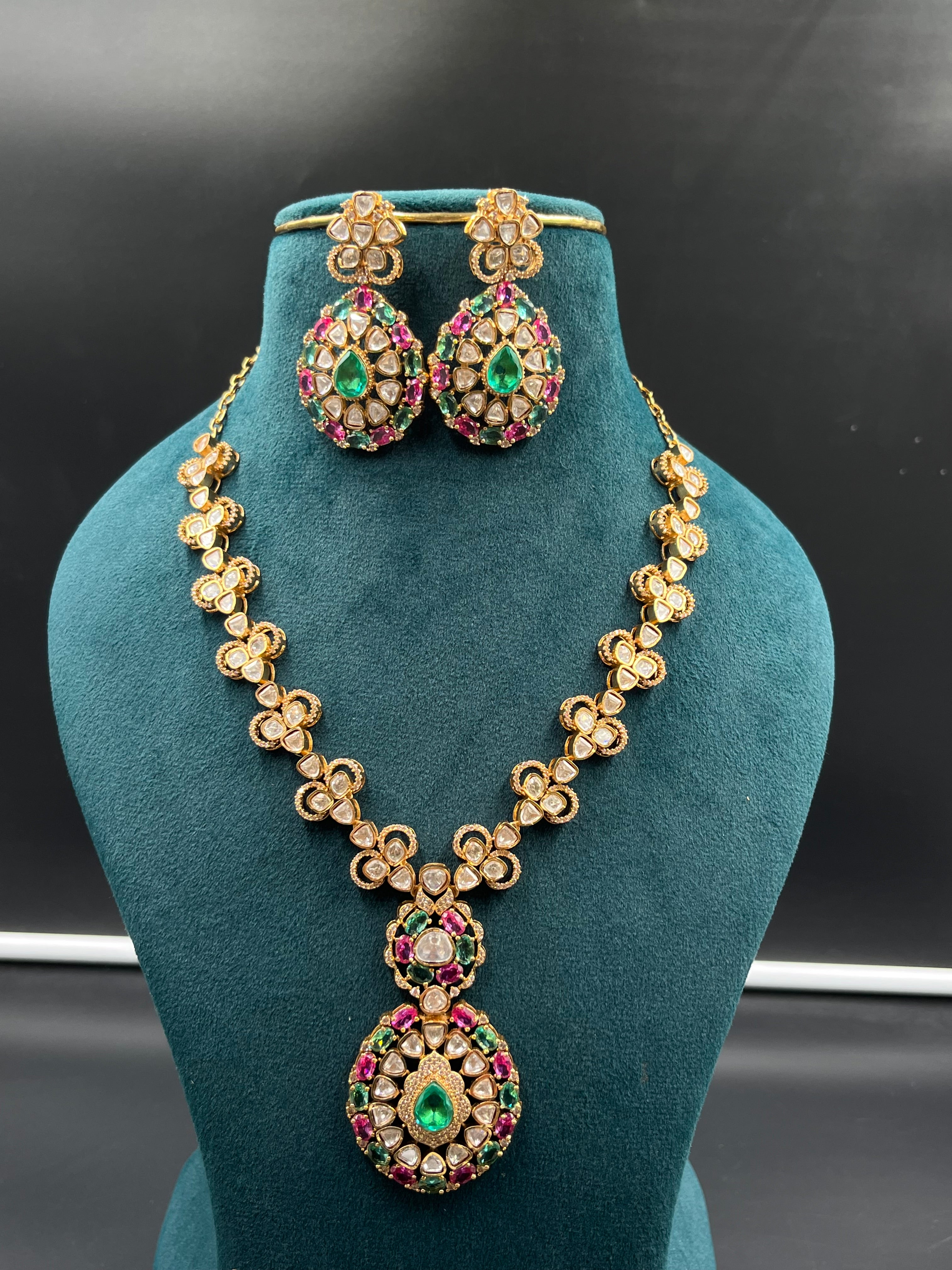 ARPITA NECKLACE