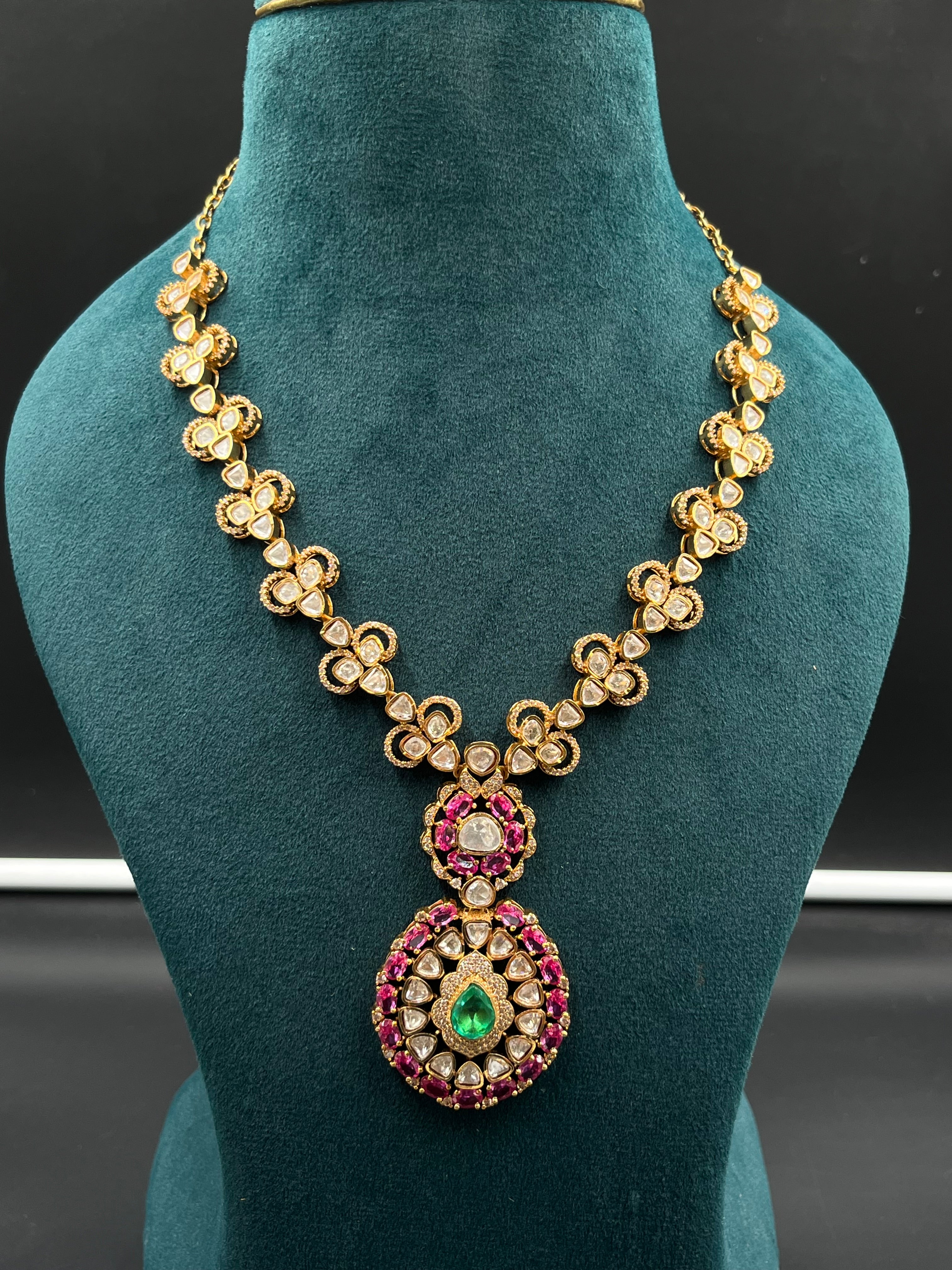 ARPITA NECKLACE
