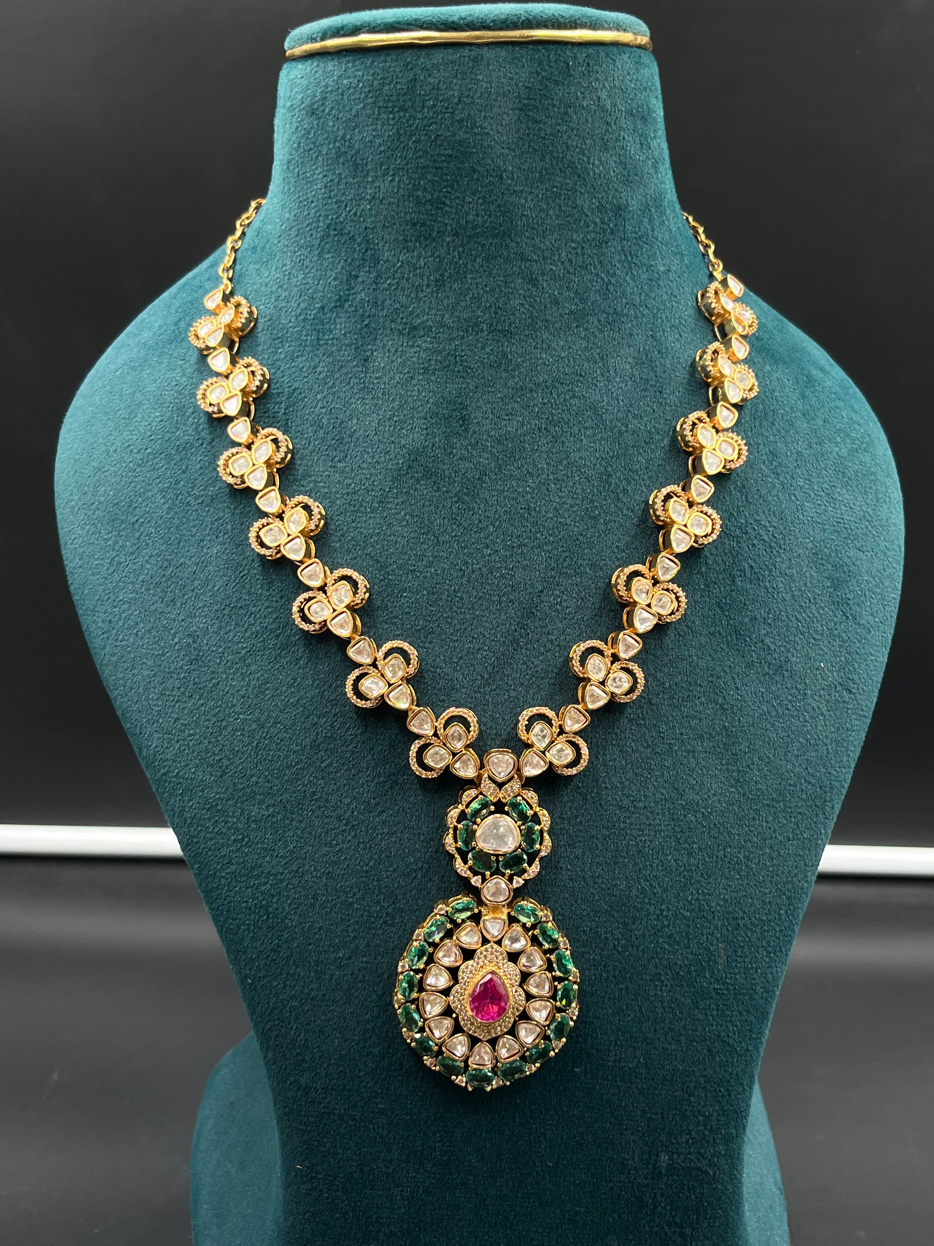 ARPITA NECKLACE