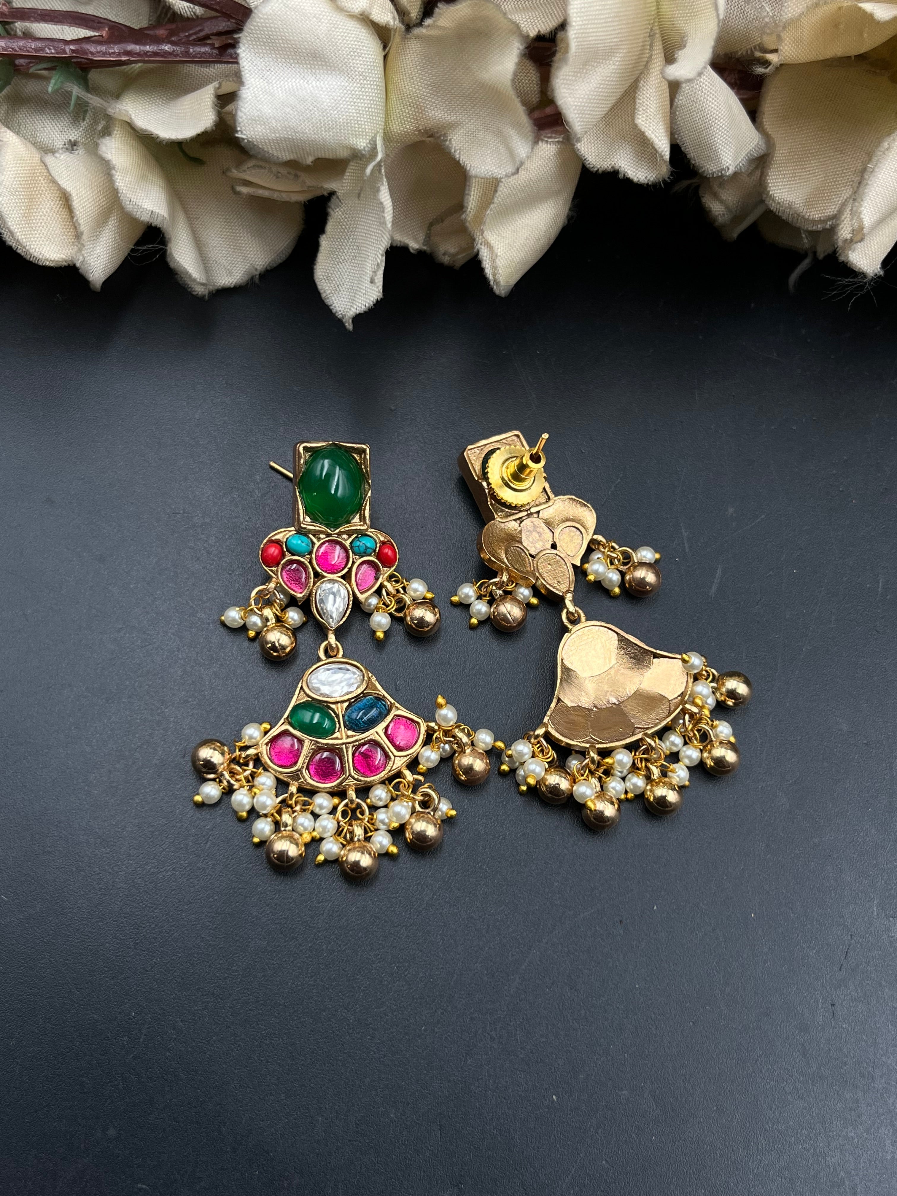 SHETA NECKLACE