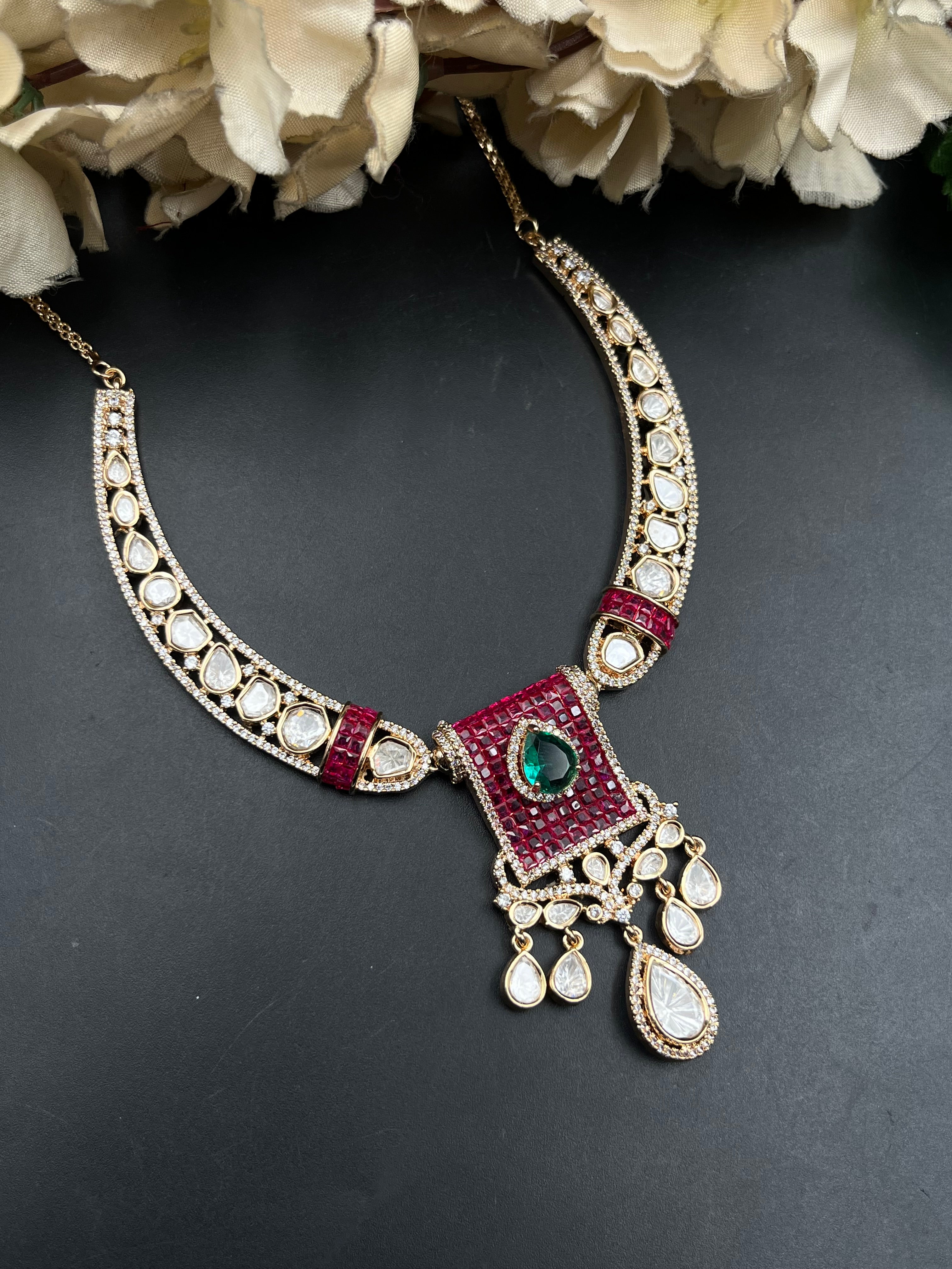 TIMA NECKLACE